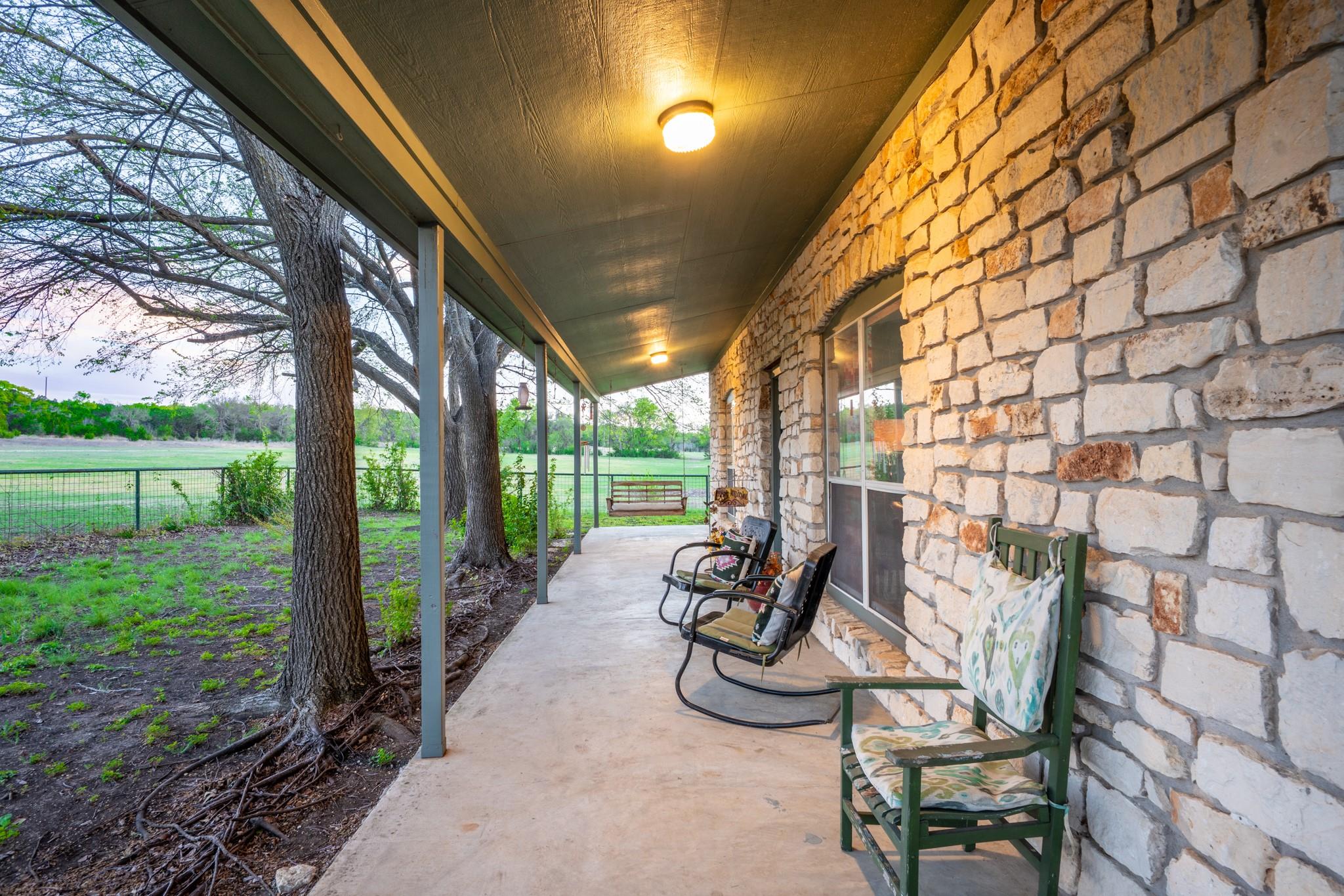 6234 S Fm 1174, Bertram, TX 78605