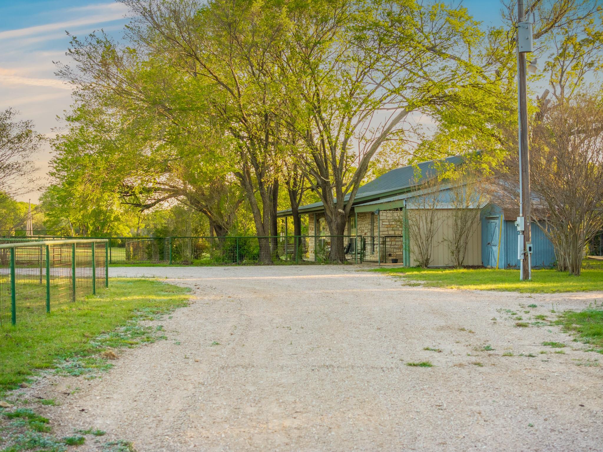 6234 S Fm 1174, Bertram, TX 78605