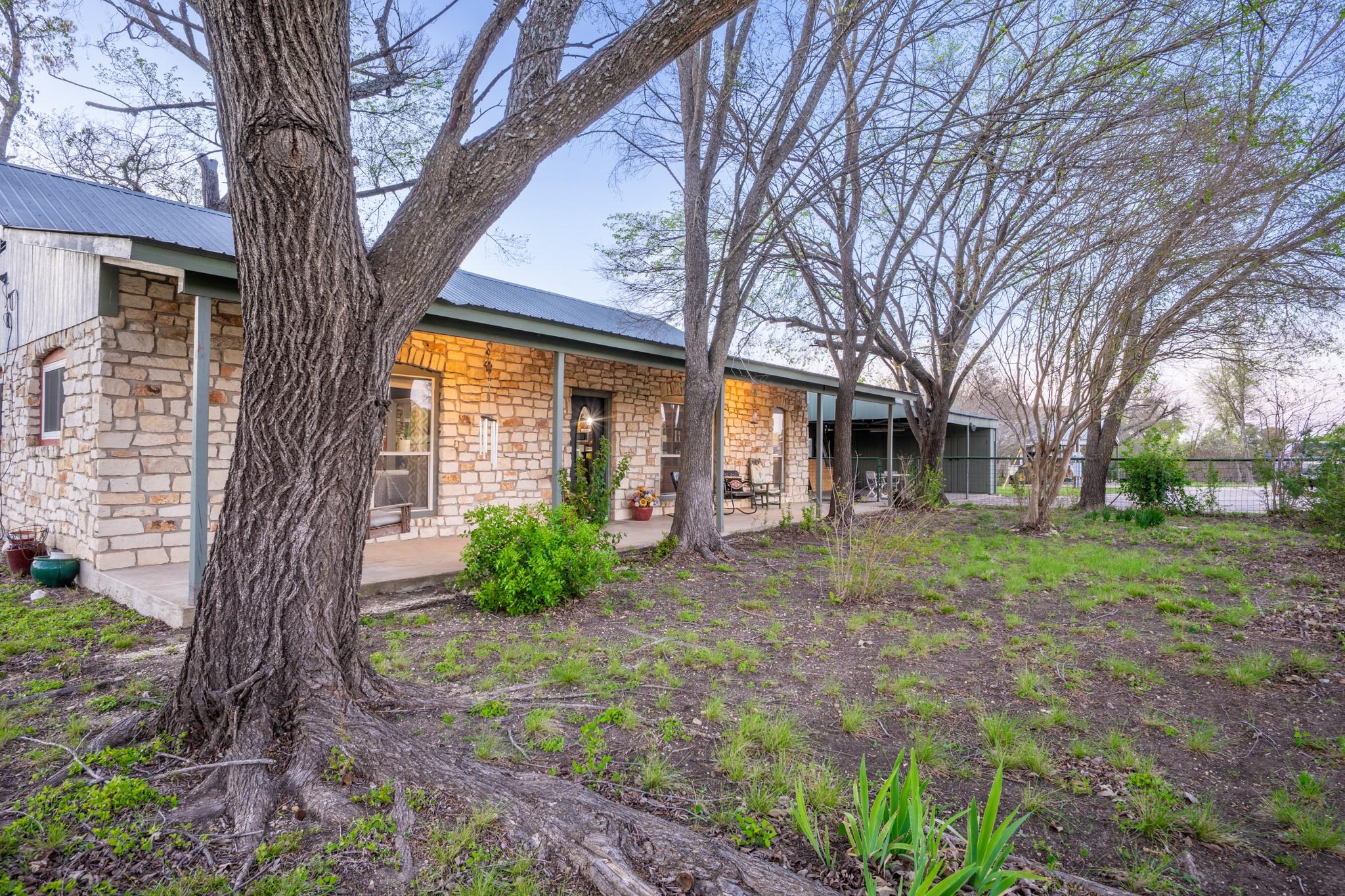 6234 S Fm 1174, Bertram, TX 78605