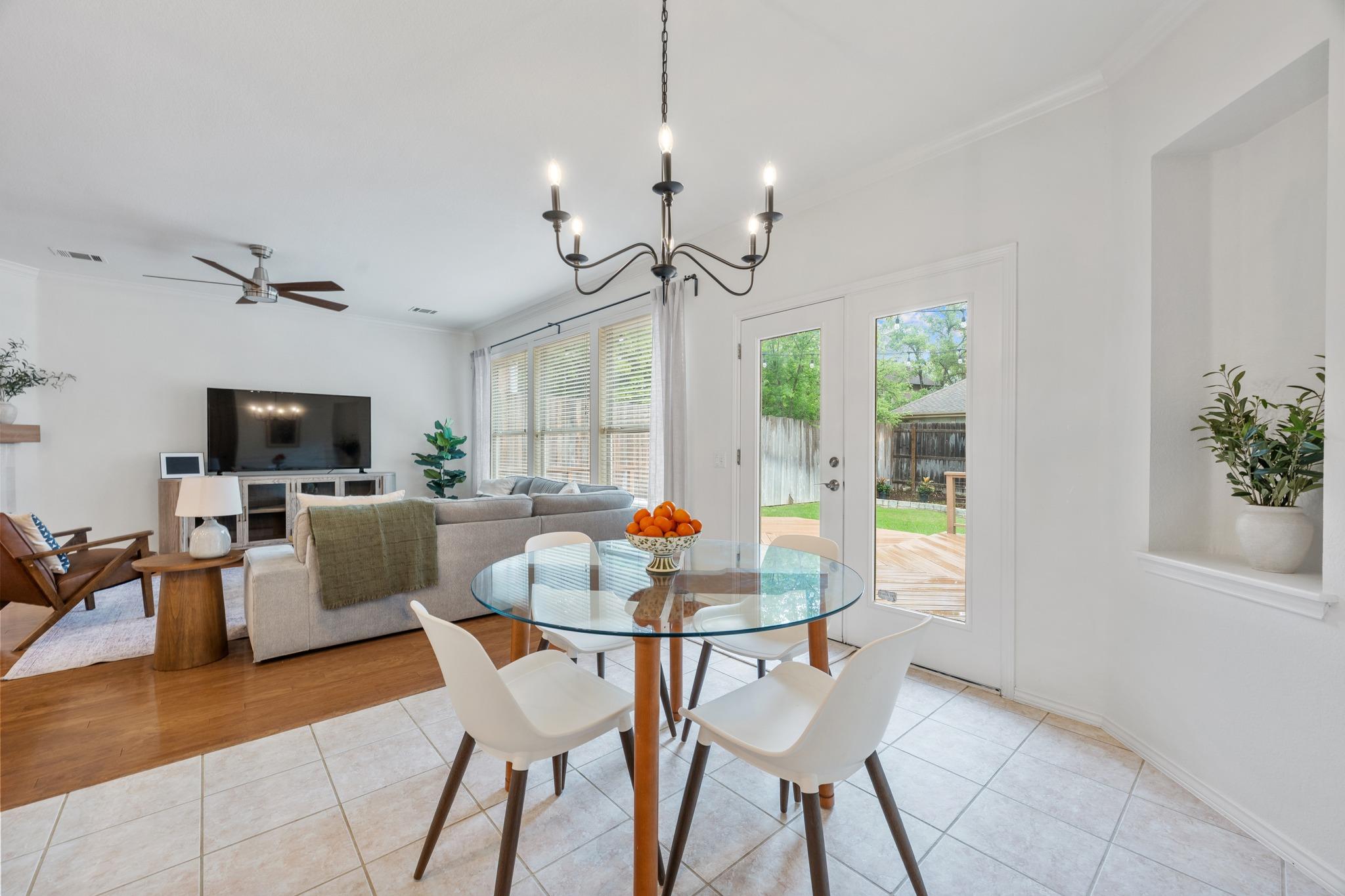 11817 Lake Stone Dr, Austin, TX 78738