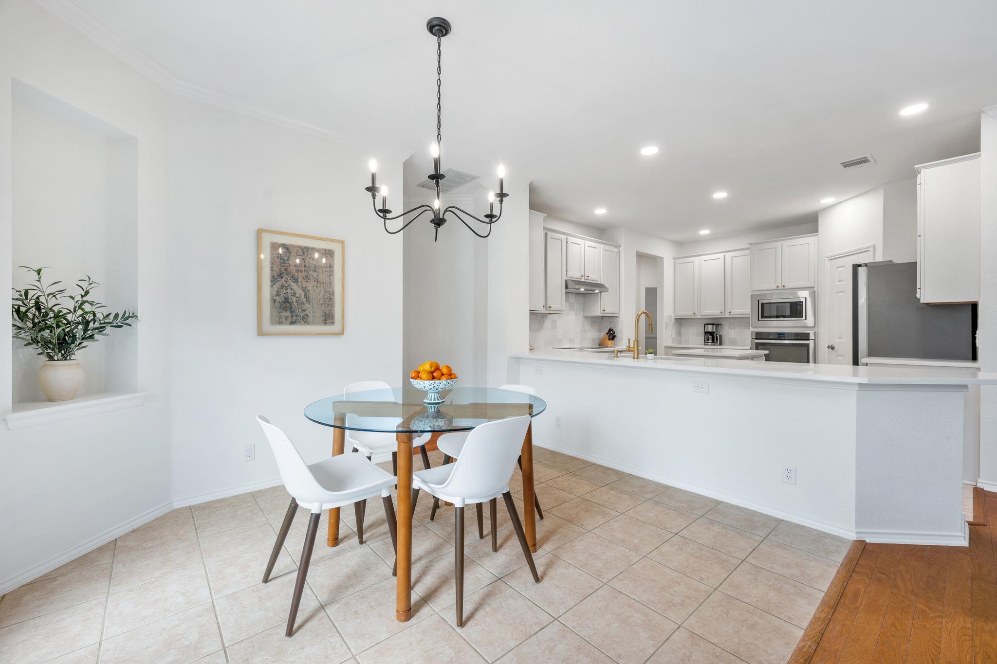 11817 Lake Stone Dr, Austin, TX 78738