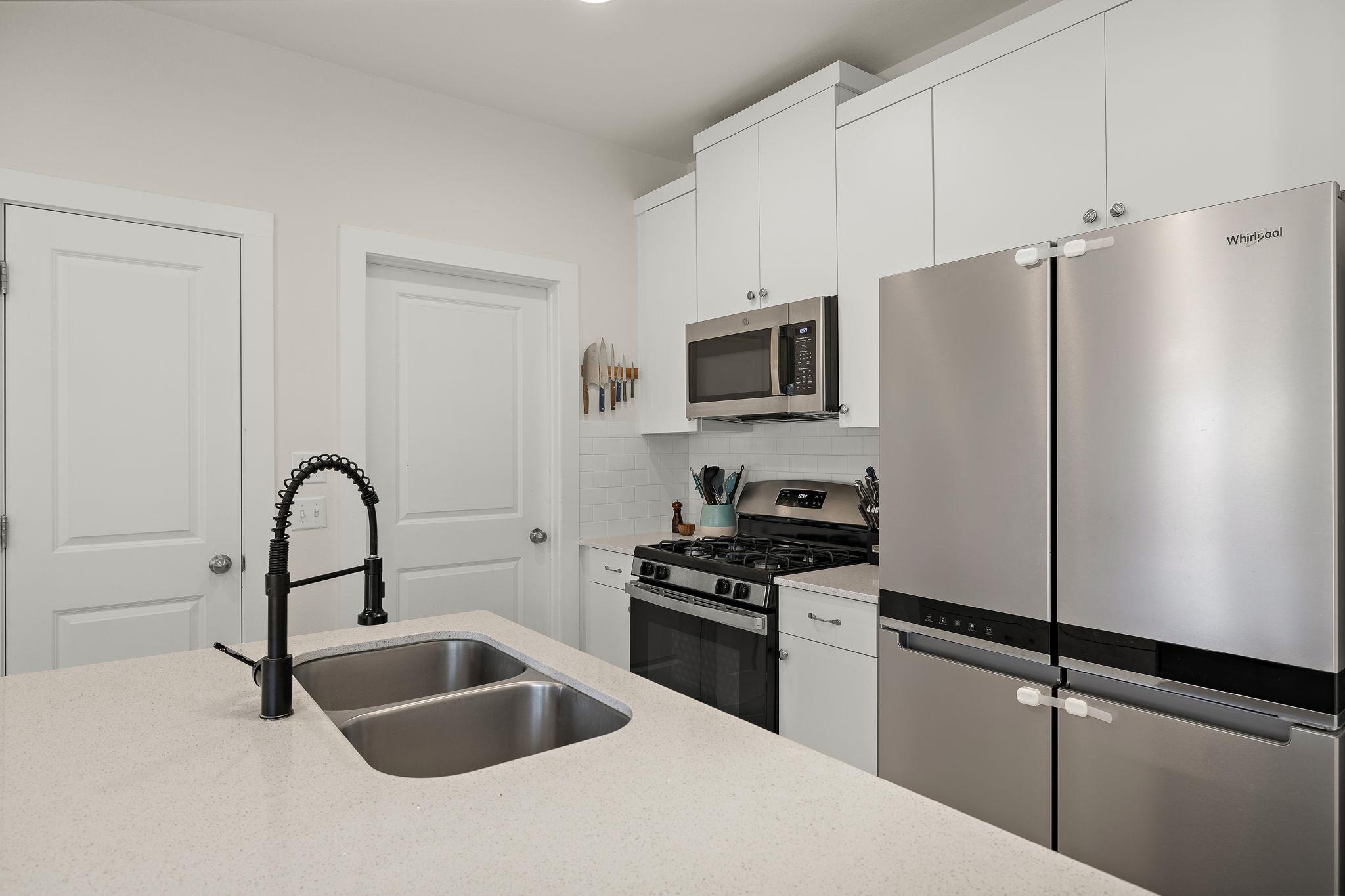 532 White Steppe Way # 252, Georgetown, TX 78626