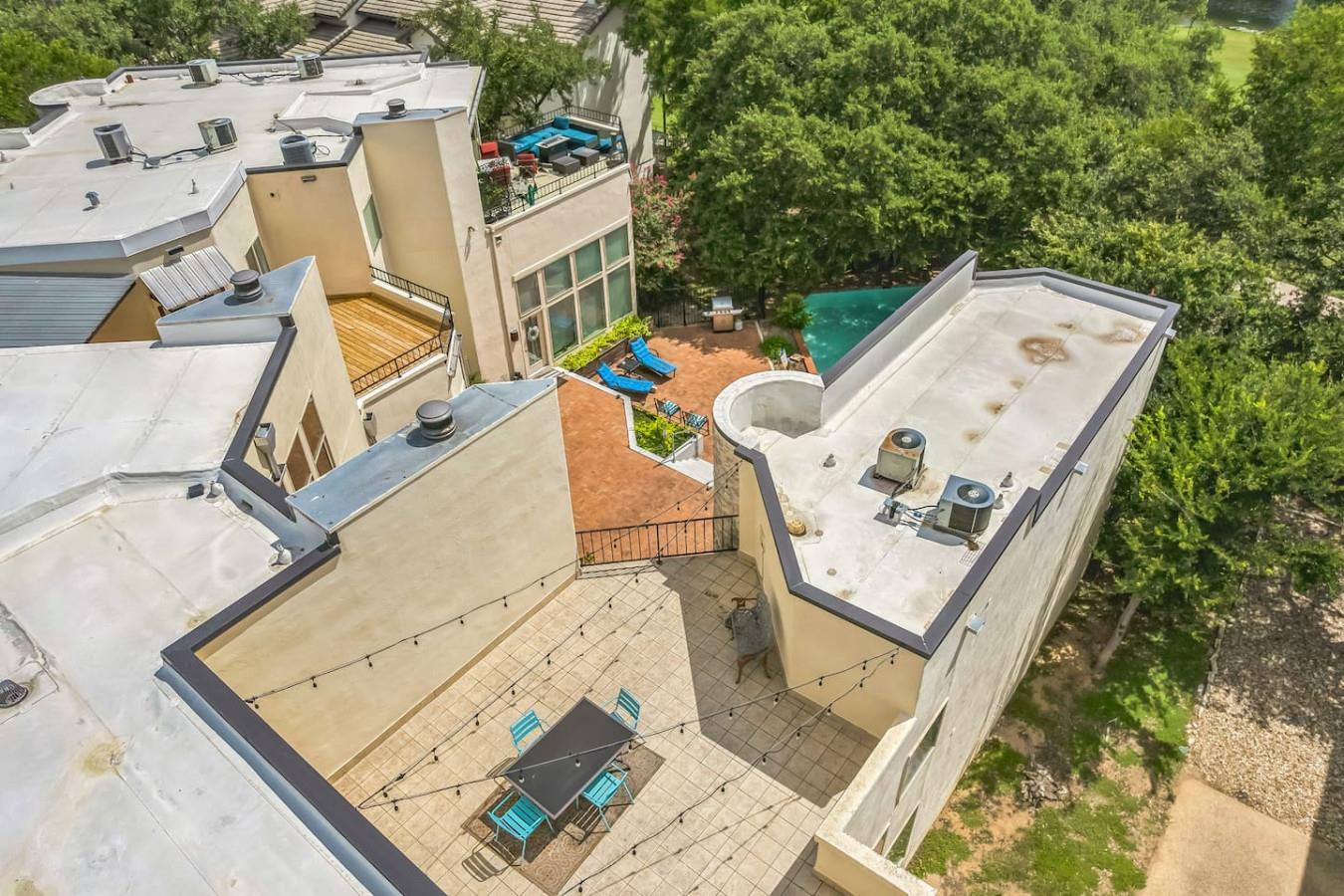 1 Crystal Springs Court Ct # H, The Hills, TX 78738