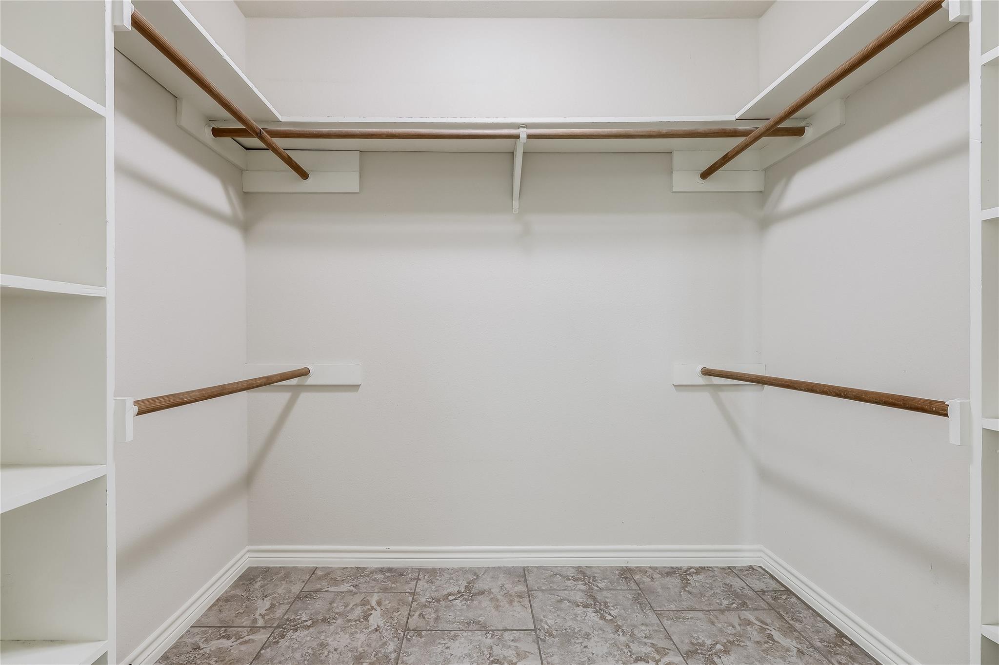 2802 Douglas Cv, Lago Vista, TX 78645