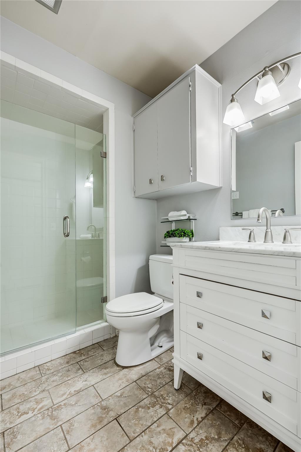 2802 Douglas Cv, Lago Vista, TX 78645