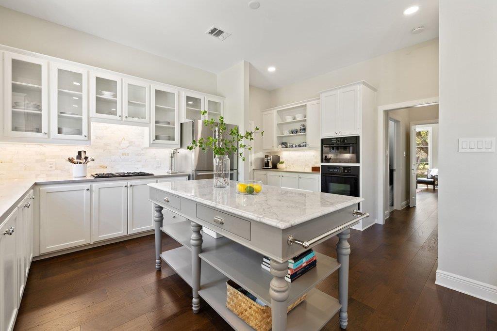 2907 Creeks Edge Pkwy, Austin, TX 78733