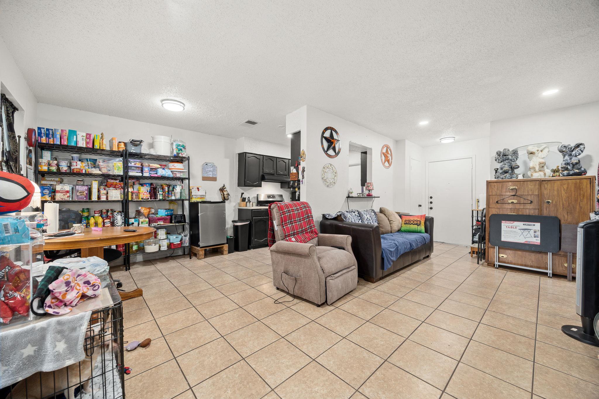 2412 E Stassney Ln, Austin, TX 78744