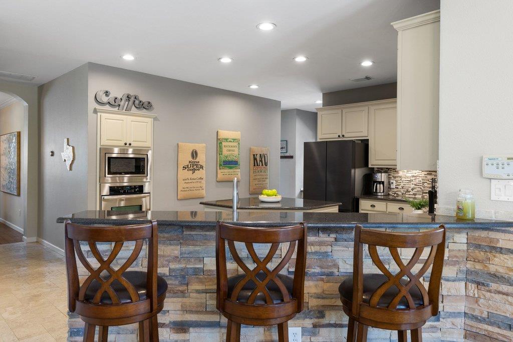 12424 Fairfax Ridge Pl, Austin, TX 78738