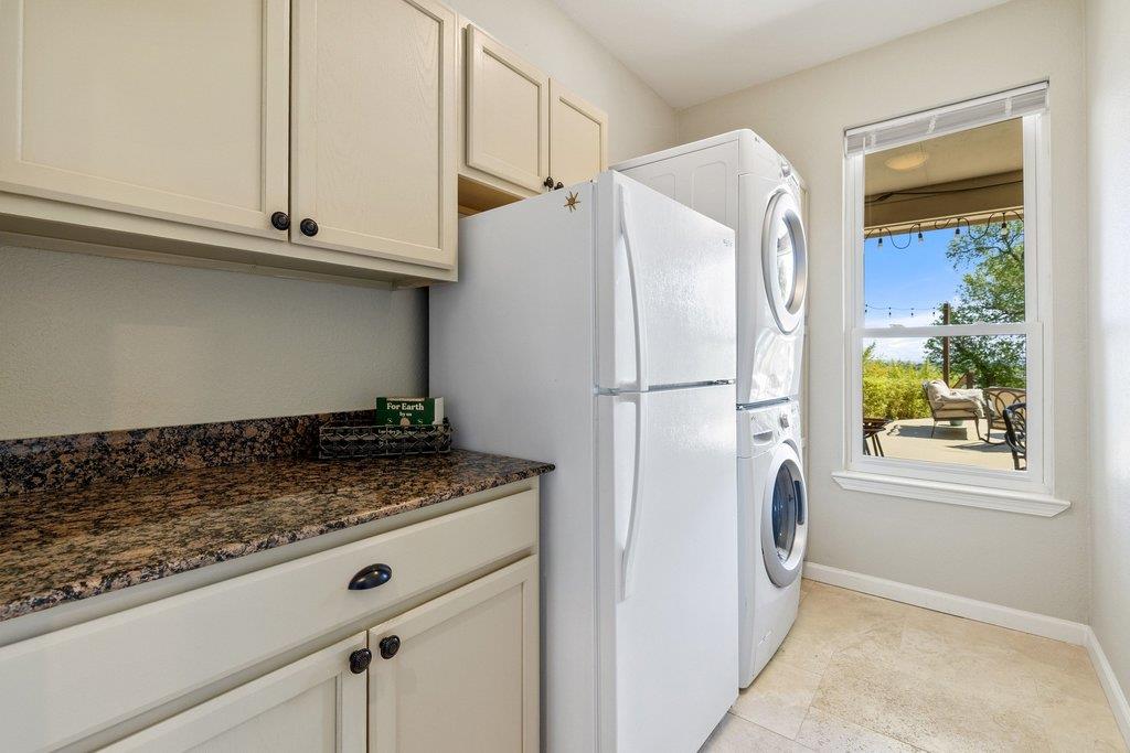 12424 Fairfax Ridge Pl, Austin, TX 78738