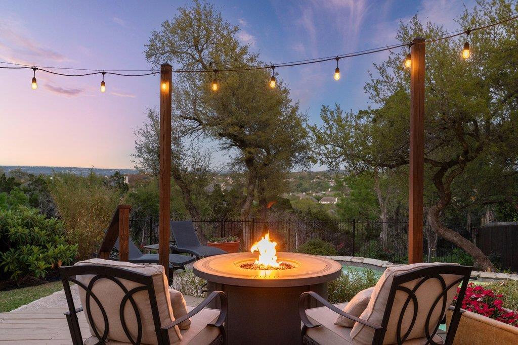 12424 Fairfax Ridge Pl, Austin, TX 78738