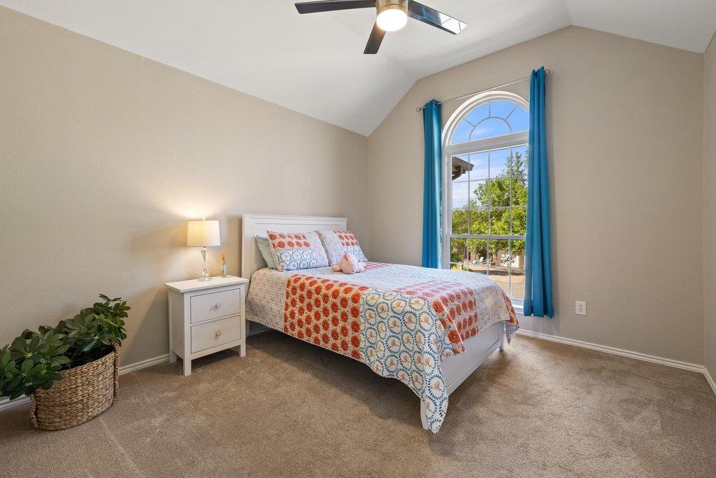 12424 Fairfax Ridge Pl, Austin, TX 78738