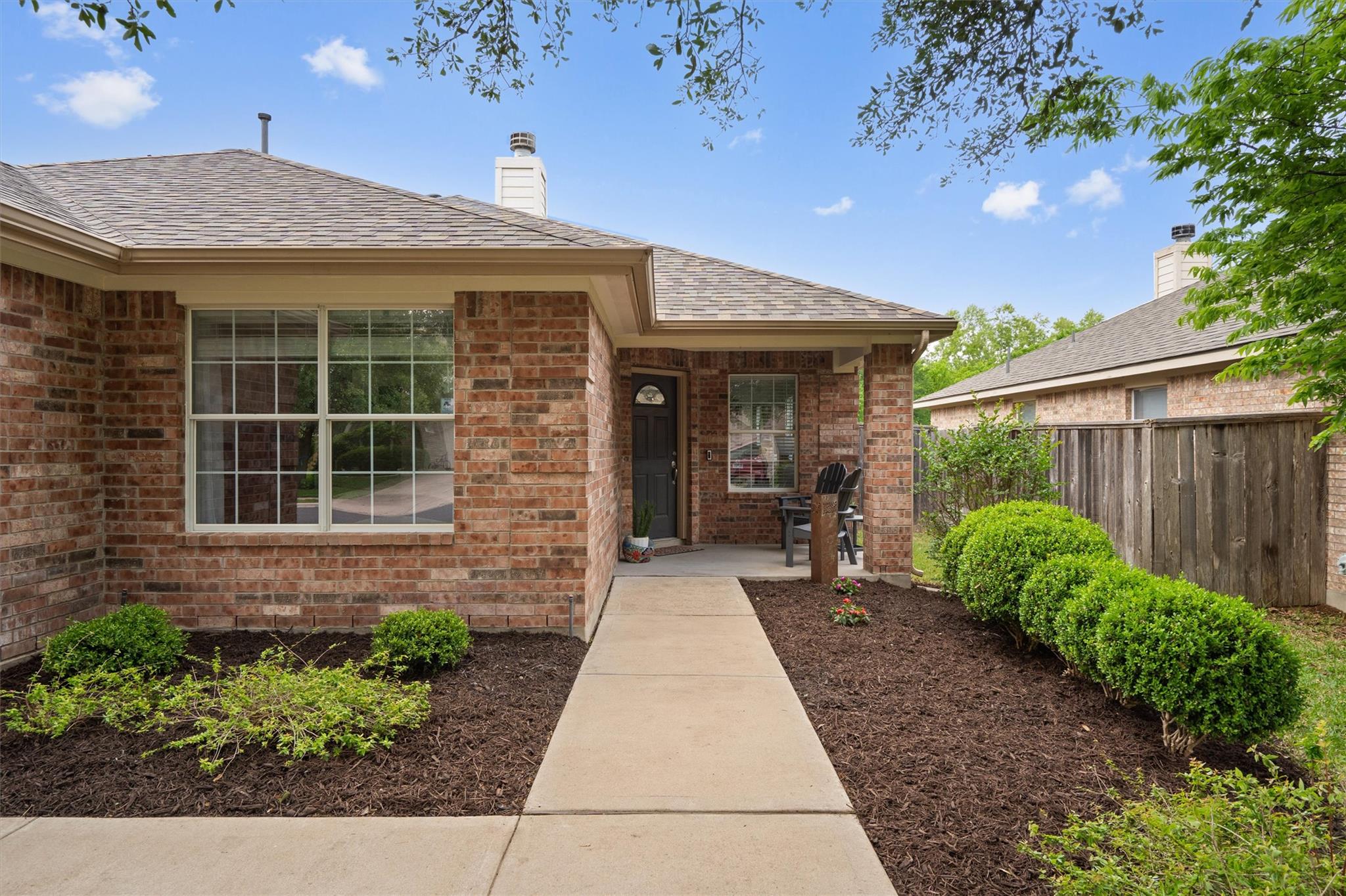 332 Hidden Brook Ln, Round Rock, TX 78665