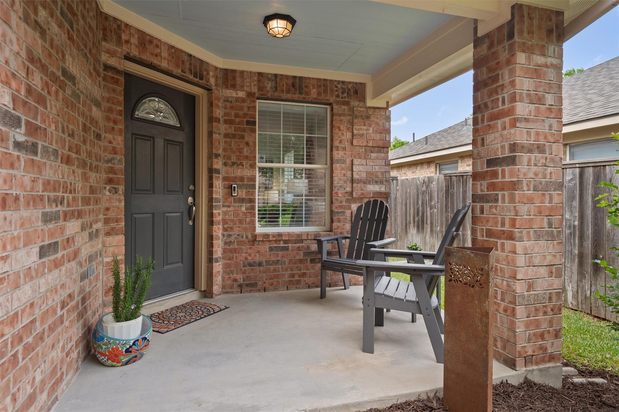 332 Hidden Brook Ln, Round Rock, TX 78665