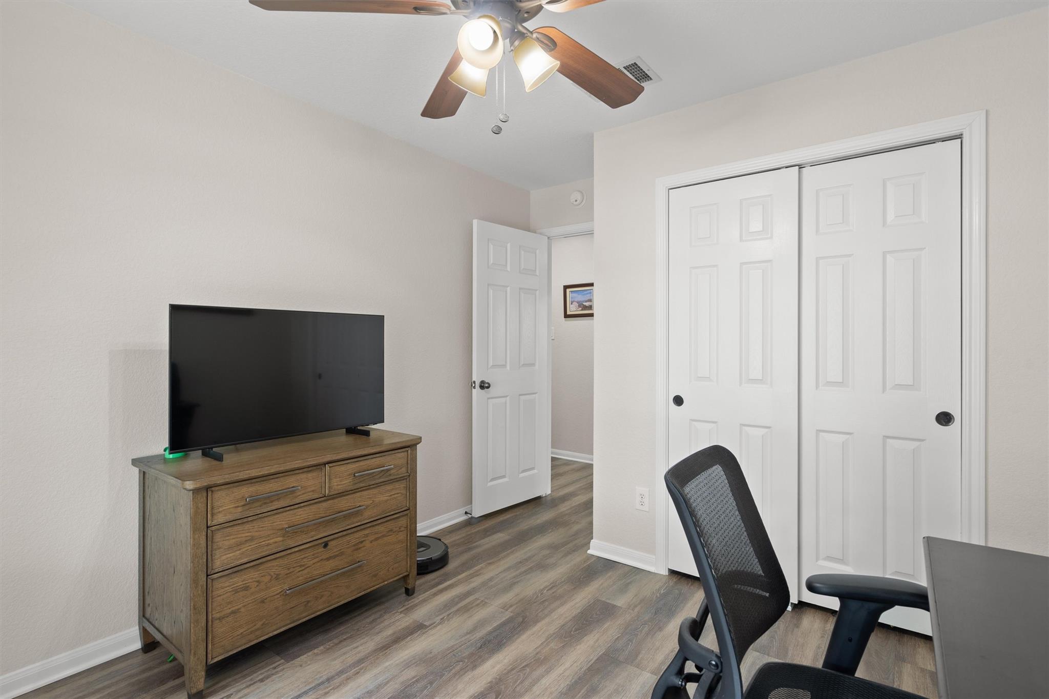 332 Hidden Brook Ln, Round Rock, TX 78665