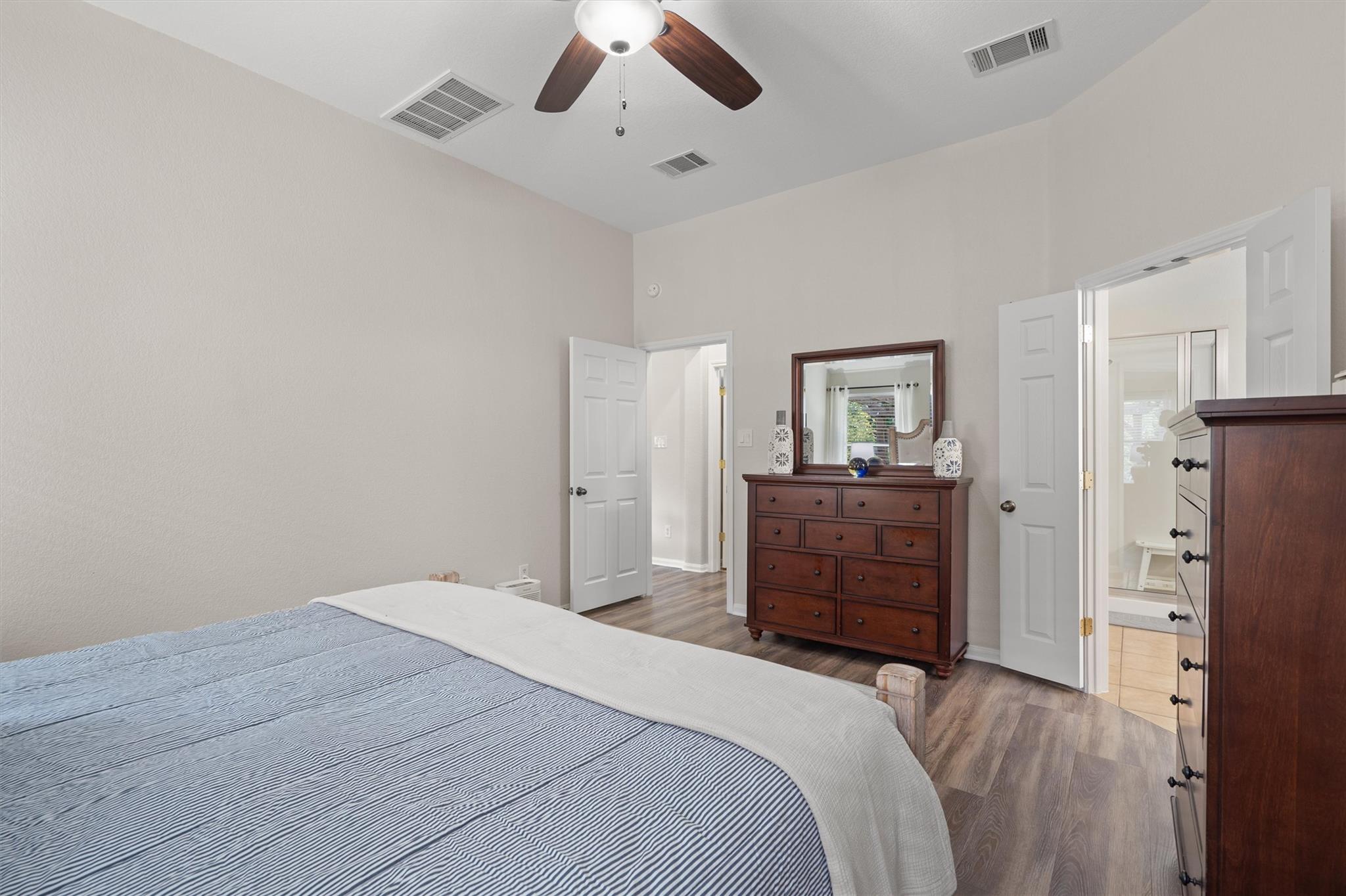 332 Hidden Brook Ln, Round Rock, TX 78665