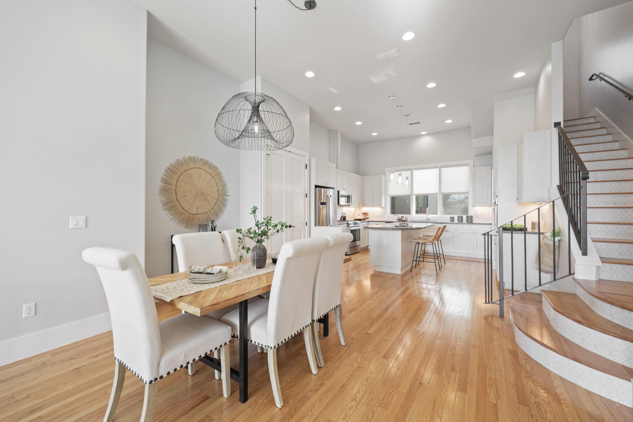 206 E Live Oak St # C, Austin, TX 78704