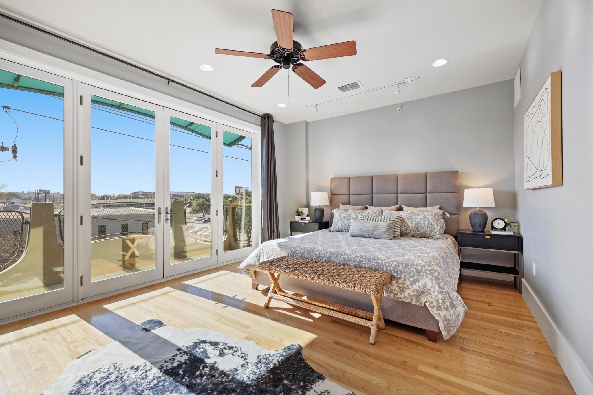 206 E Live Oak St # C, Austin, TX 78704