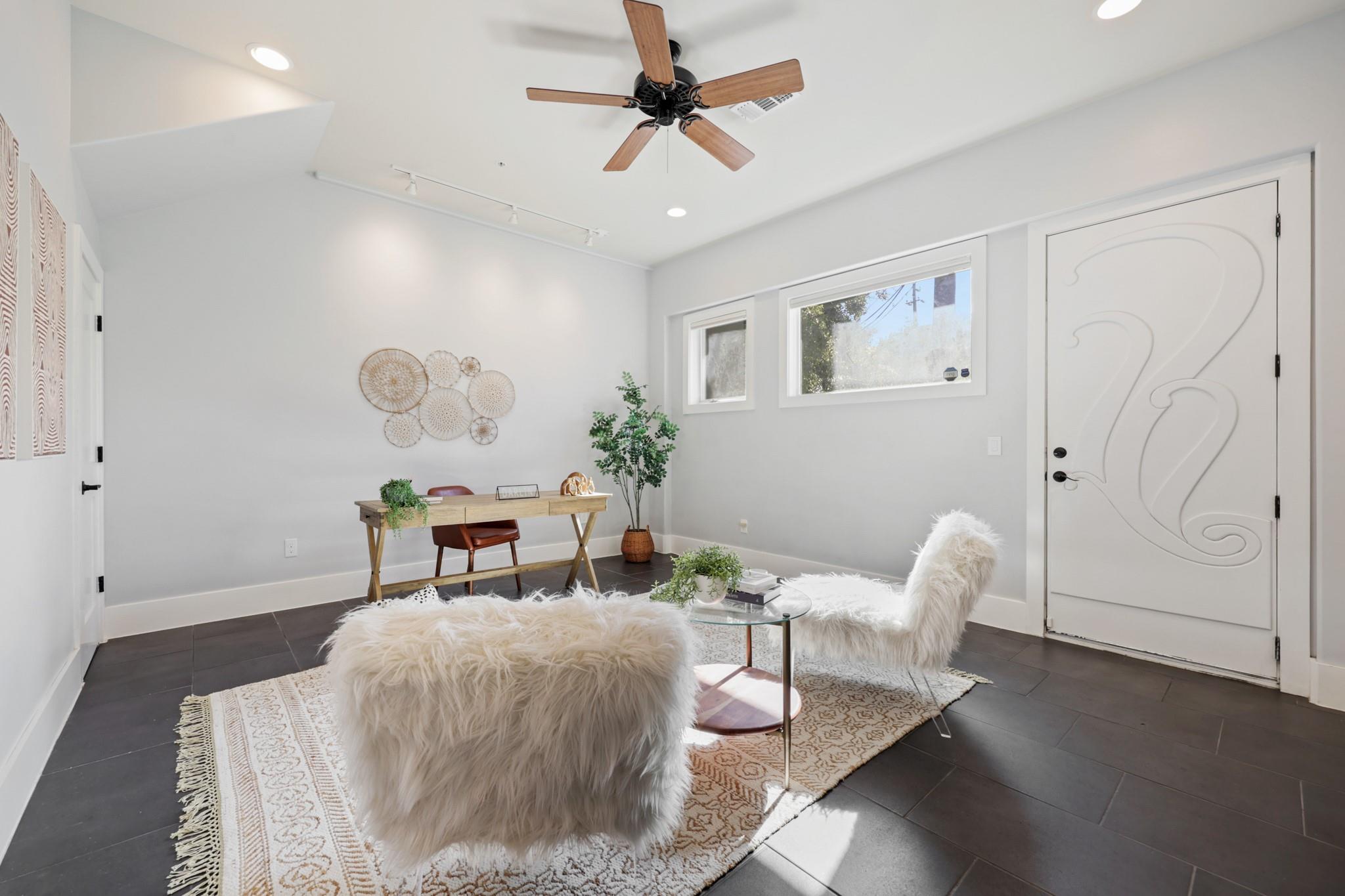 206 E Live Oak St # C, Austin, TX 78704