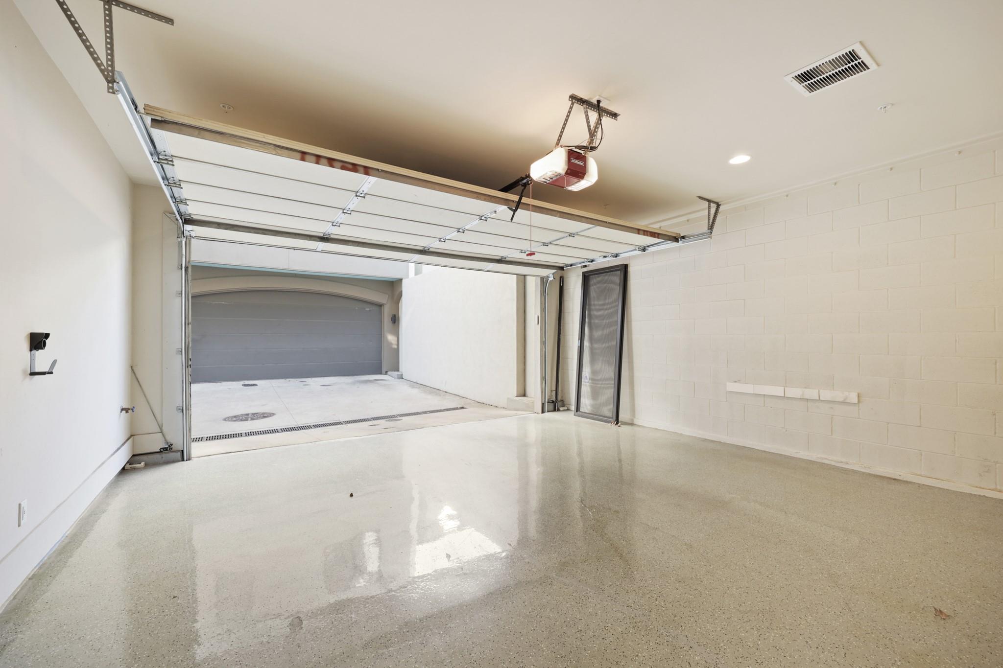 206 E Live Oak St # C, Austin, TX 78704