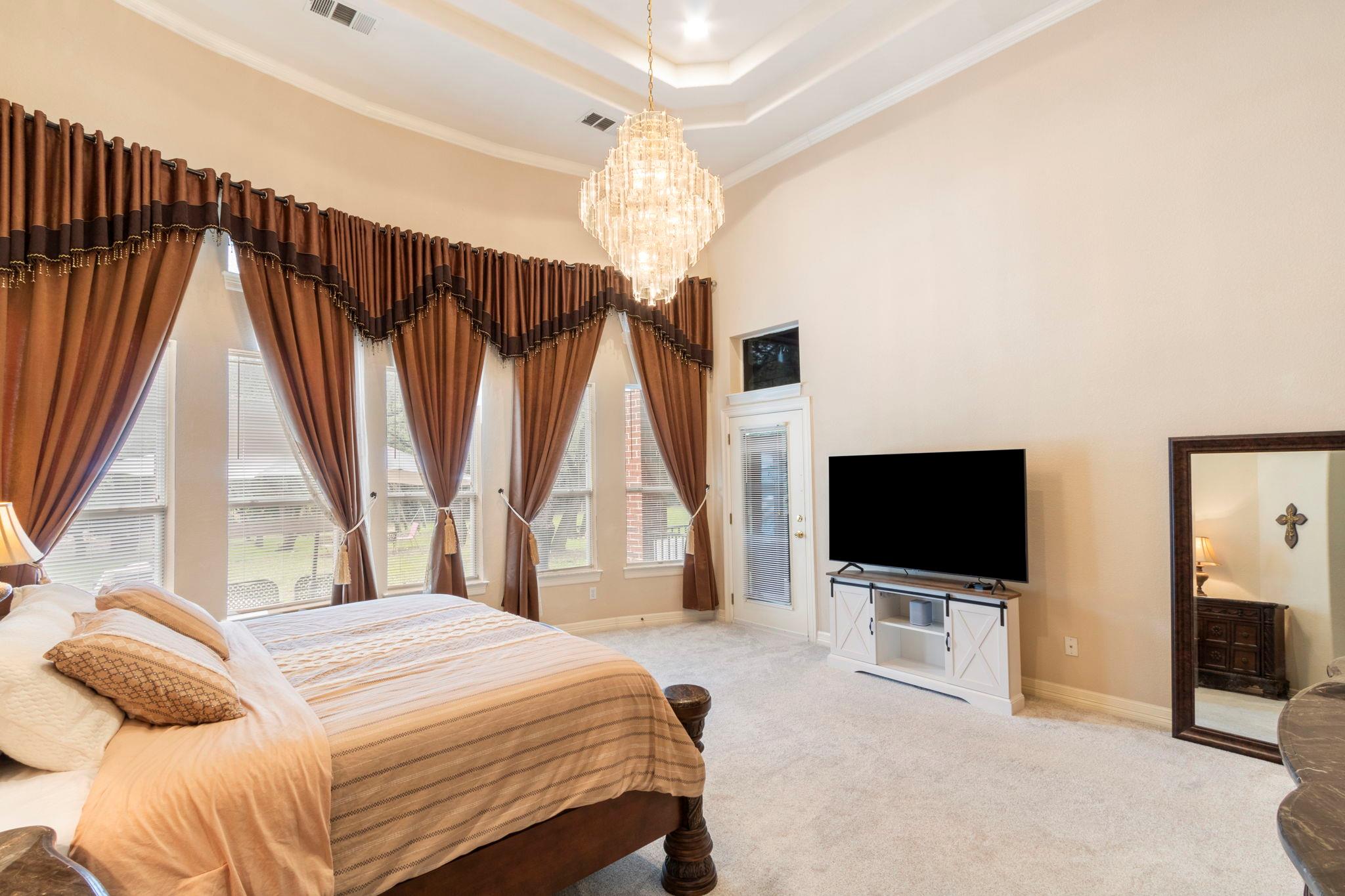 15 Sarazen Loop N, Georgetown, TX 78628