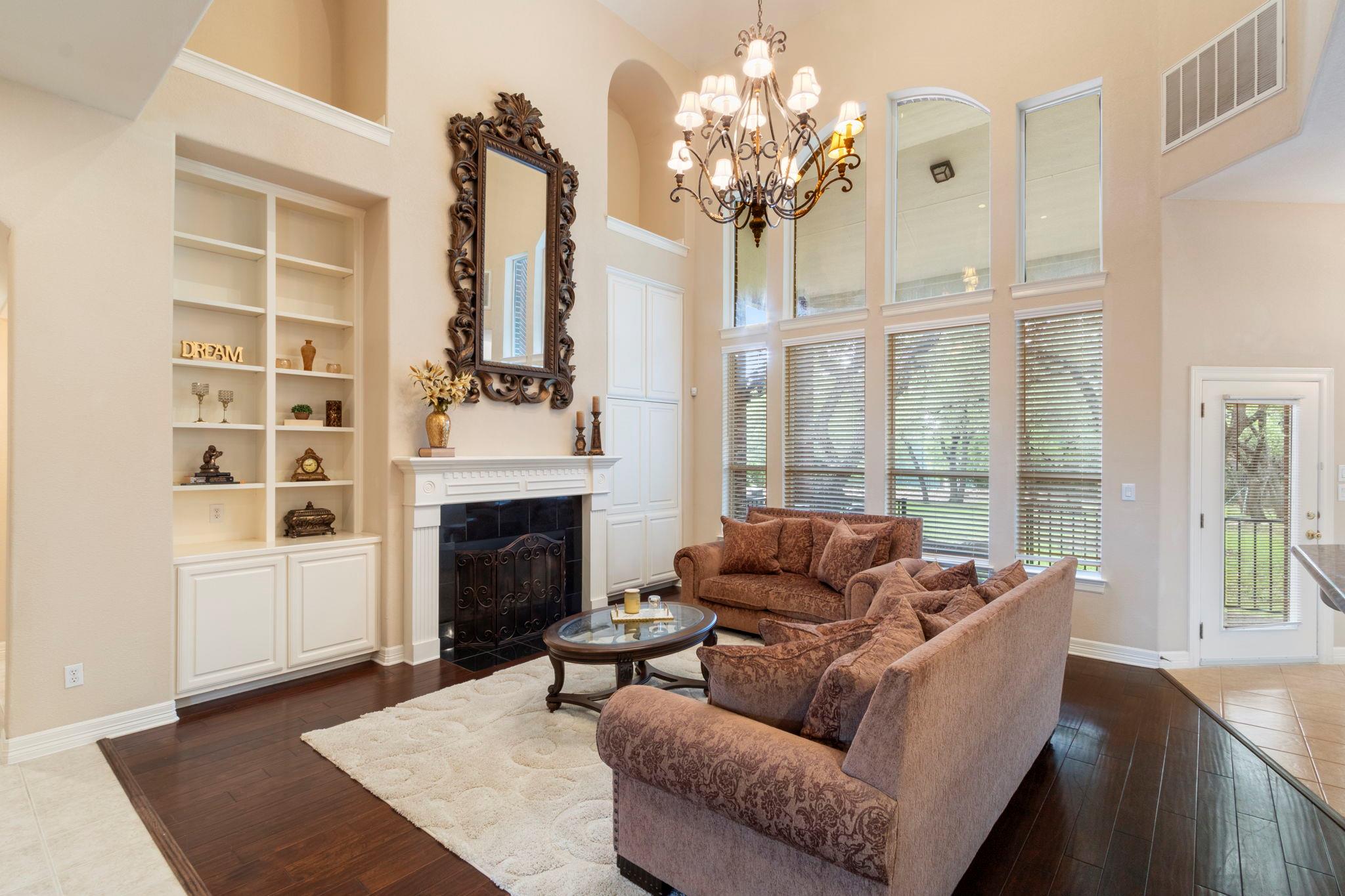 15 Sarazen Loop N, Georgetown, TX 78628