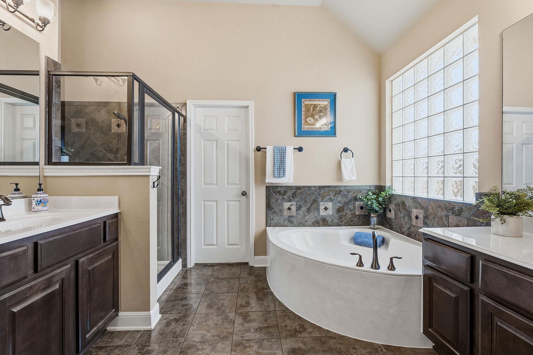 10013 Palmbrook Dr, Austin, TX 78717