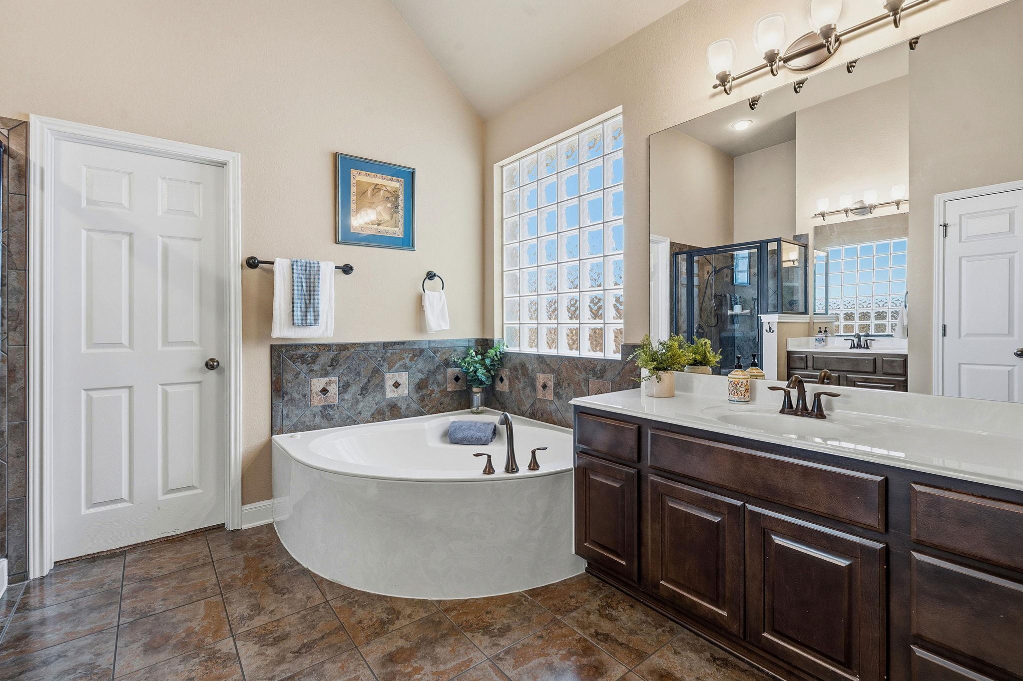 10013 Palmbrook Dr, Austin, TX 78717