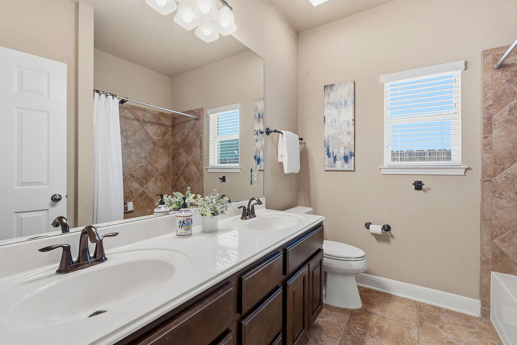 10013 Palmbrook Dr, Austin, TX 78717