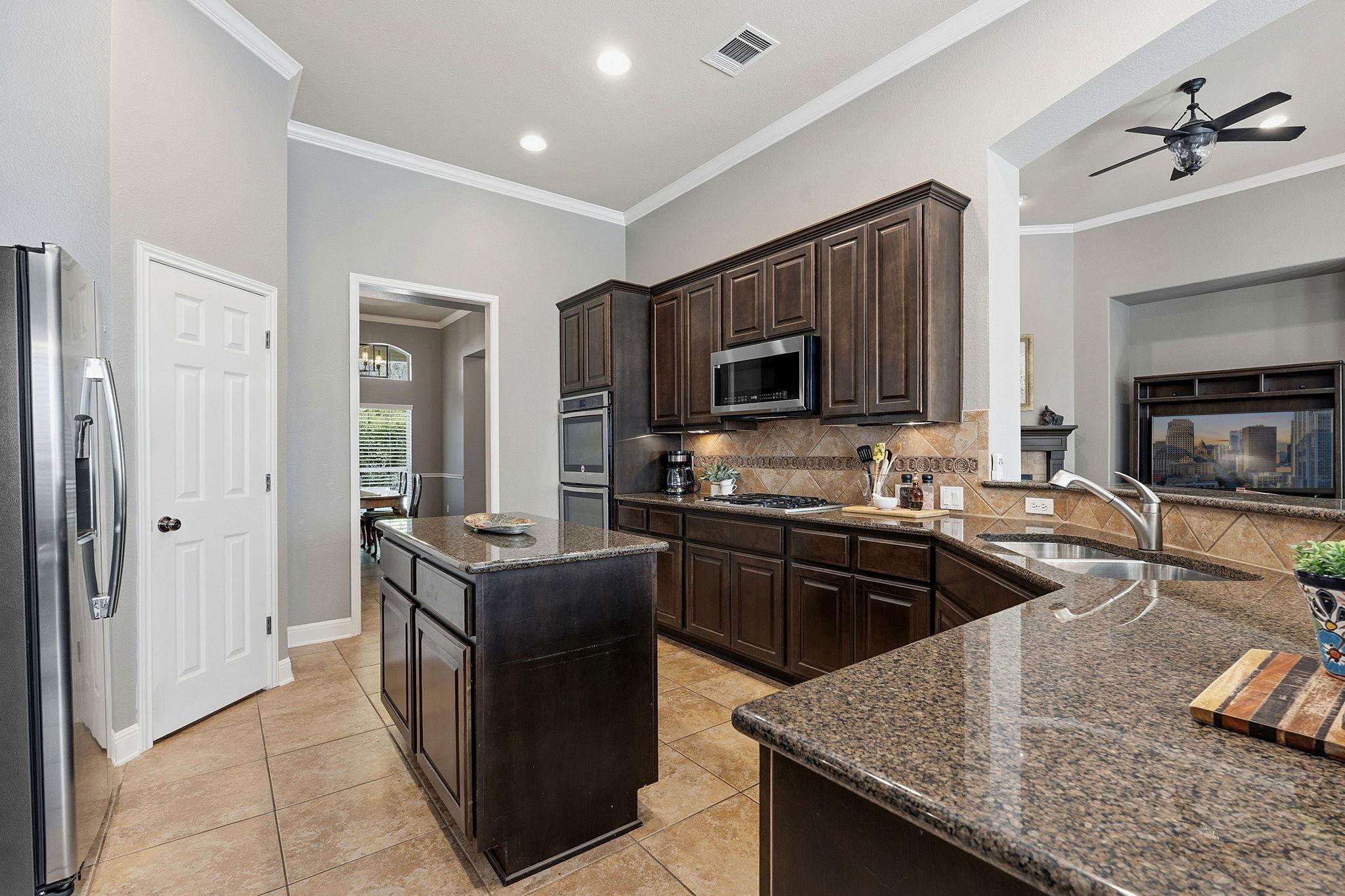 10013 Palmbrook Dr, Austin, TX 78717