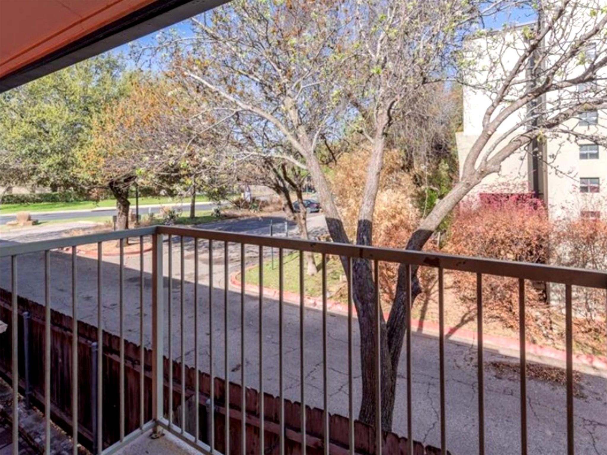 1422 Collier St # 206, Austin, TX 78704