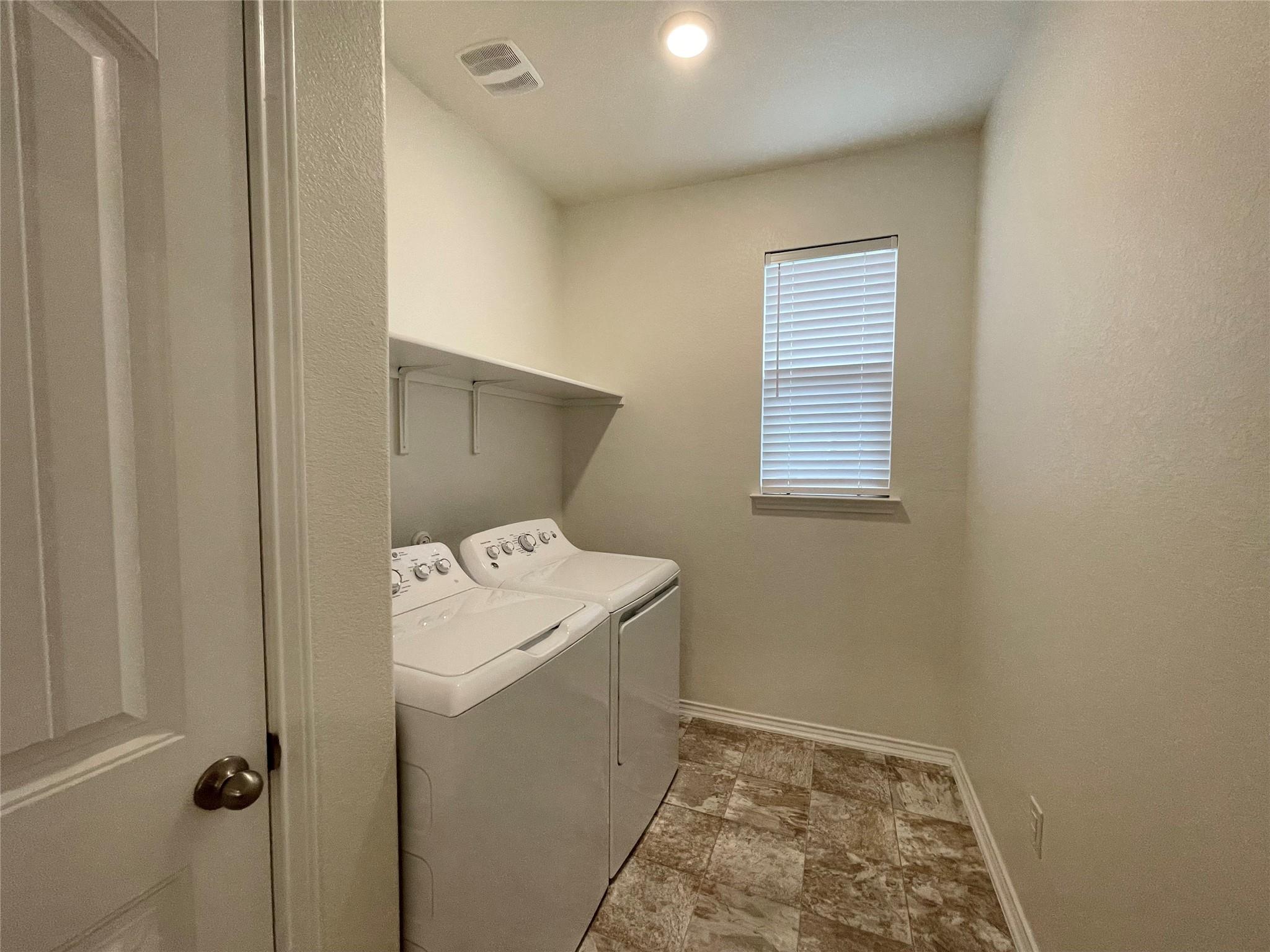 168 Crimson Ln, Kyle, TX 78640