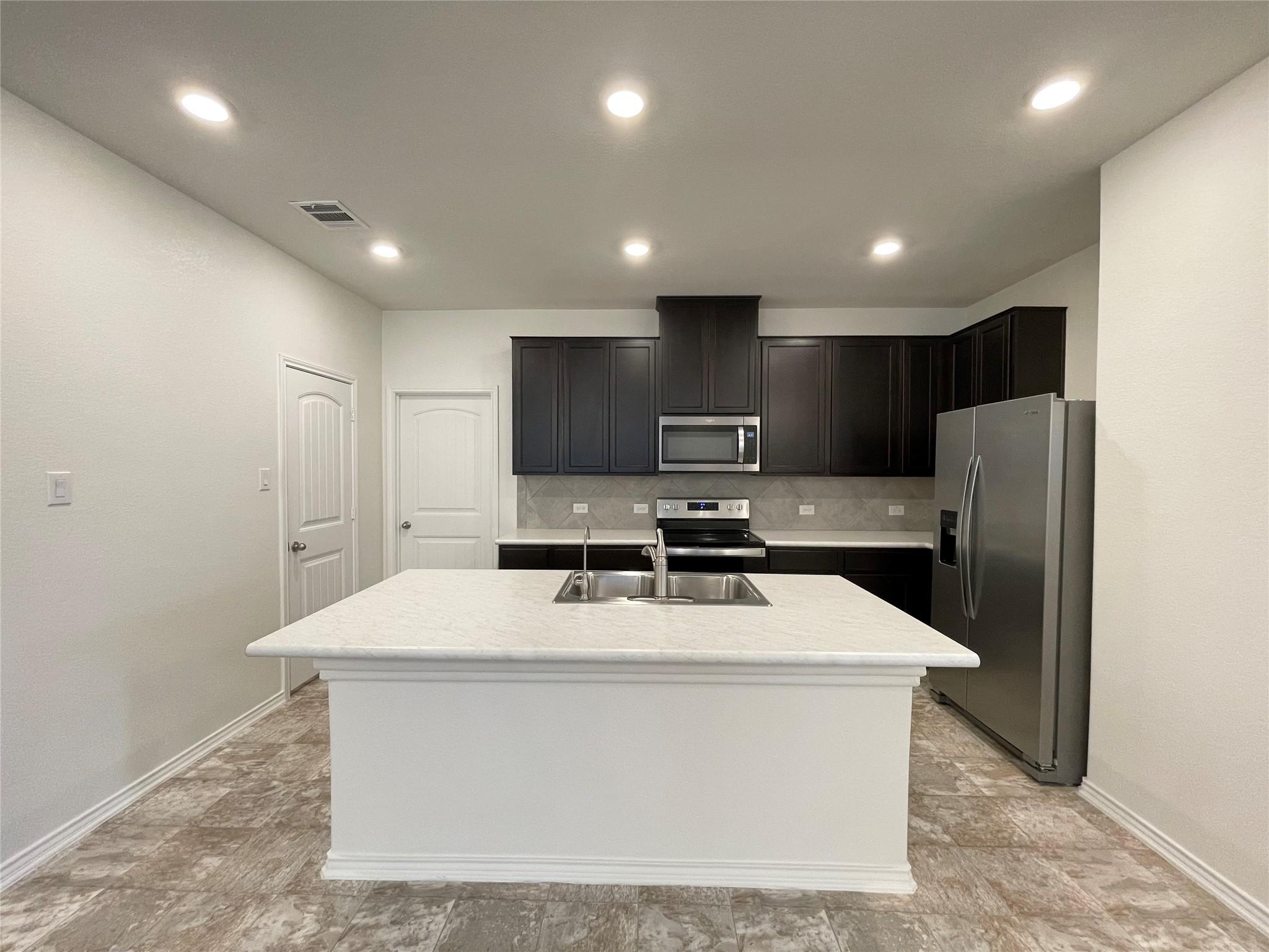 168 Crimson Ln, Kyle, TX 78640