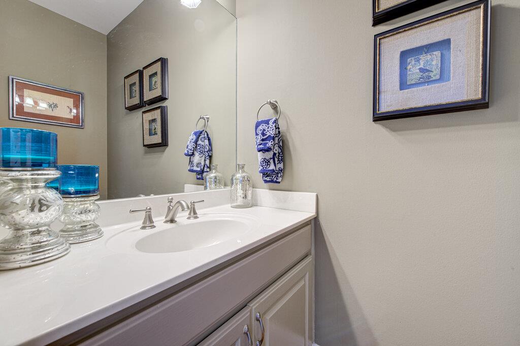 4800 Mantle Dr, Austin, TX 78746