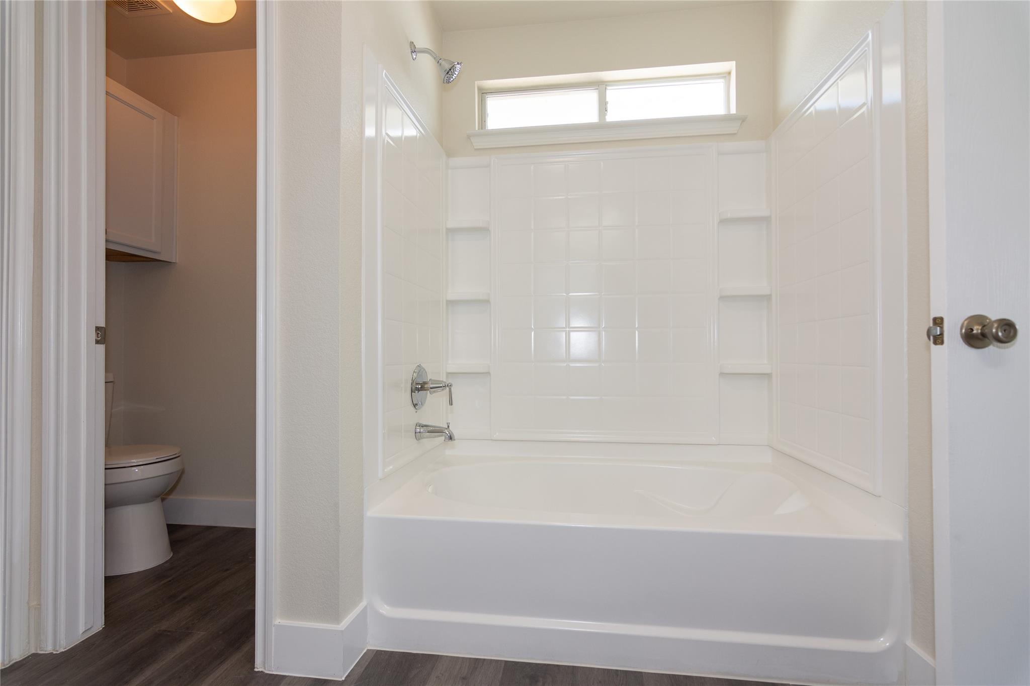 223 Herrera Trl, Hutto, TX 78634