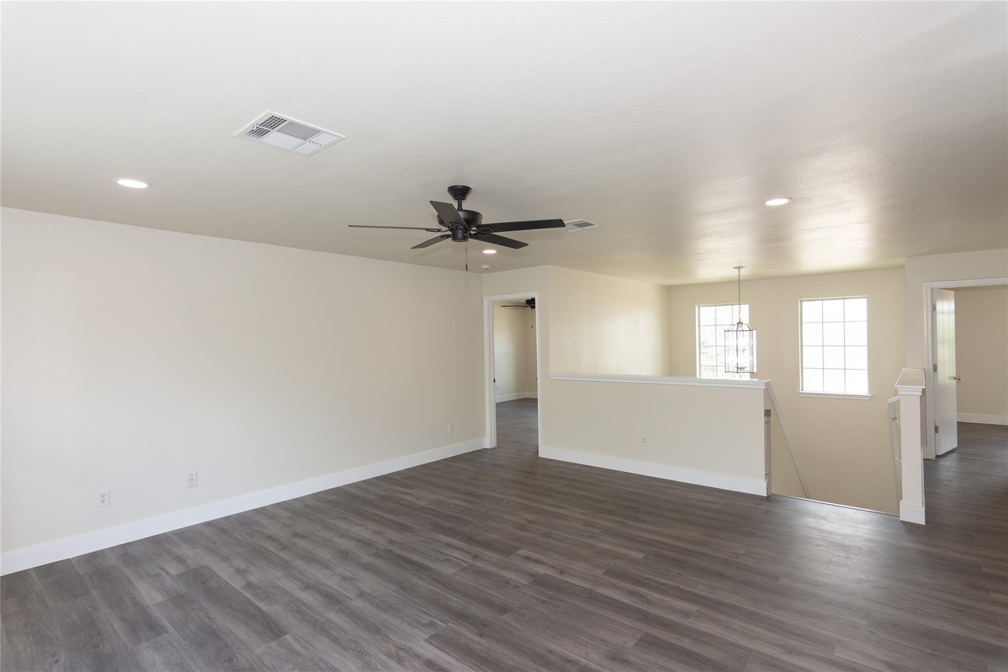 223 Herrera Trl, Hutto, TX 78634