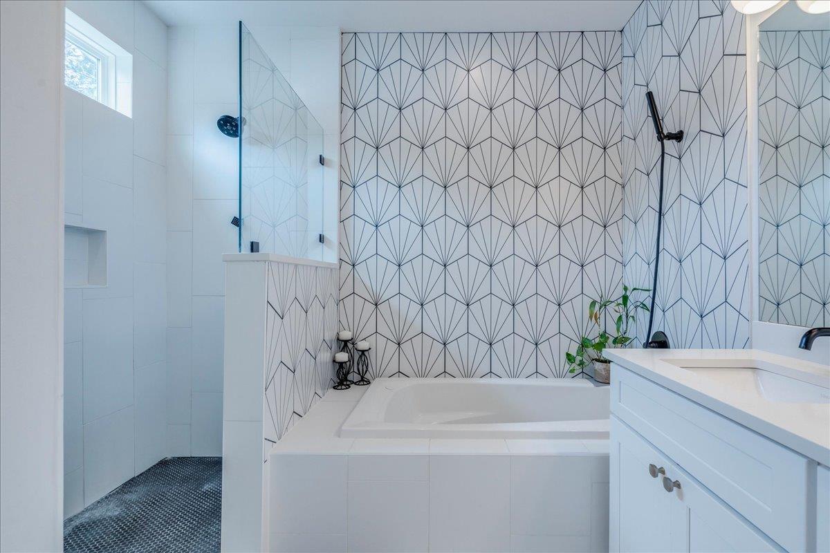 1214 Delano St # 1, Austin, TX 78721