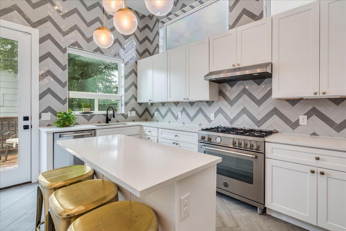 1214 Delano St # 1, Austin, TX 78721