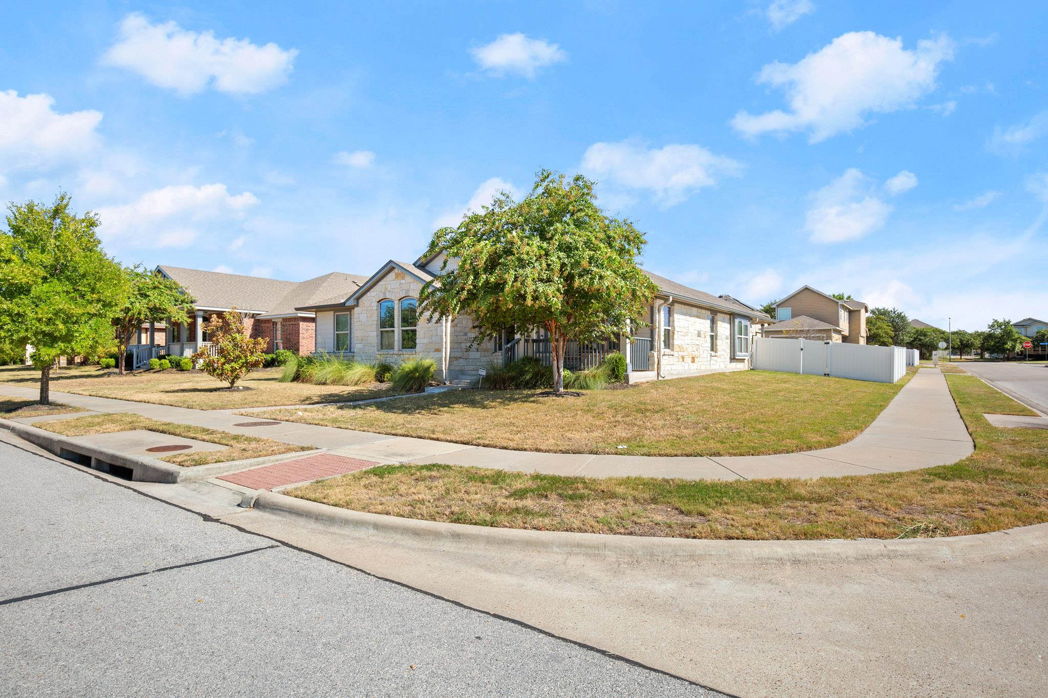 820 Bryce Canyon Dr, Pflugerville, TX 78660