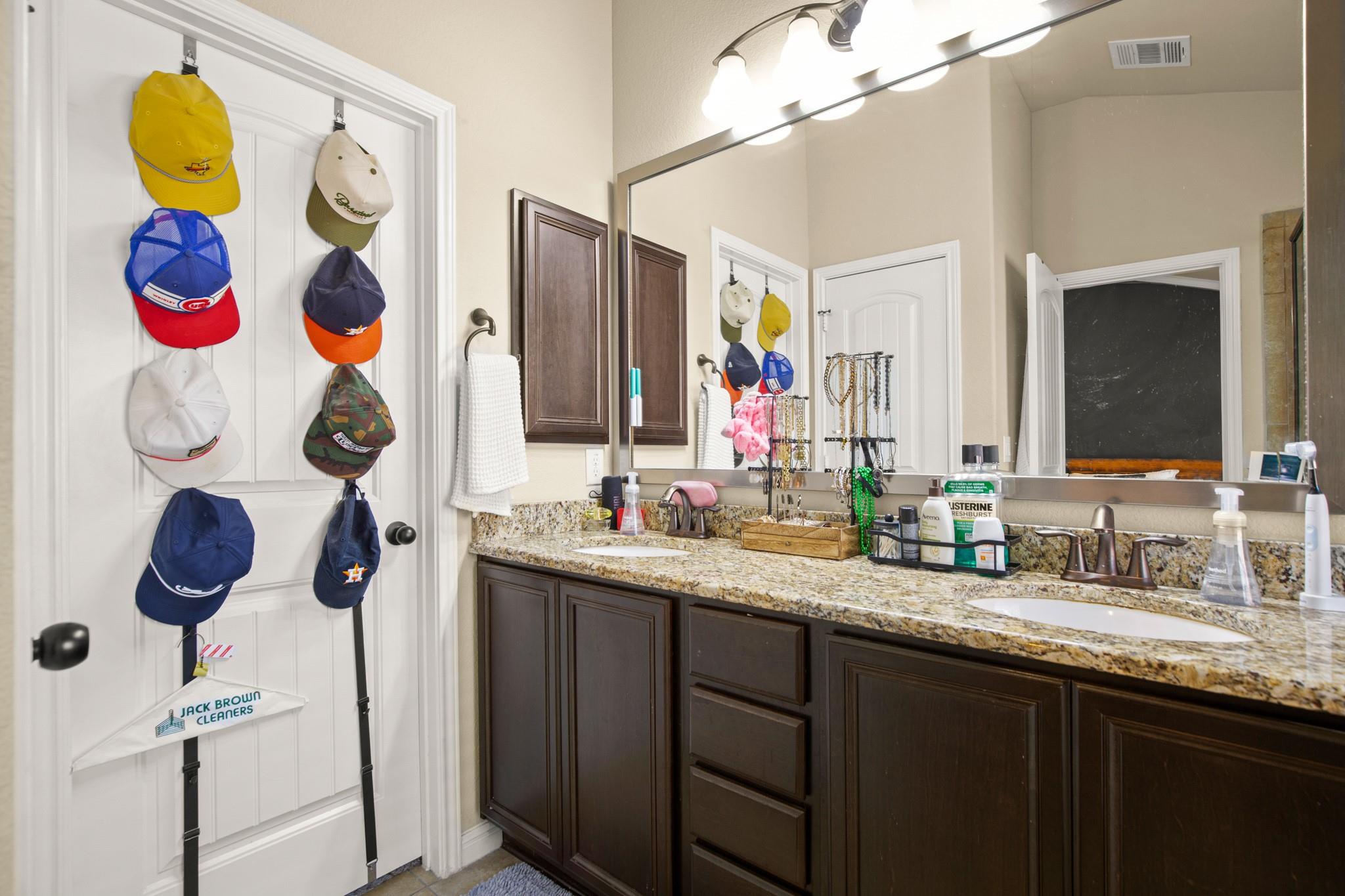 820 Bryce Canyon Dr, Pflugerville, TX 78660