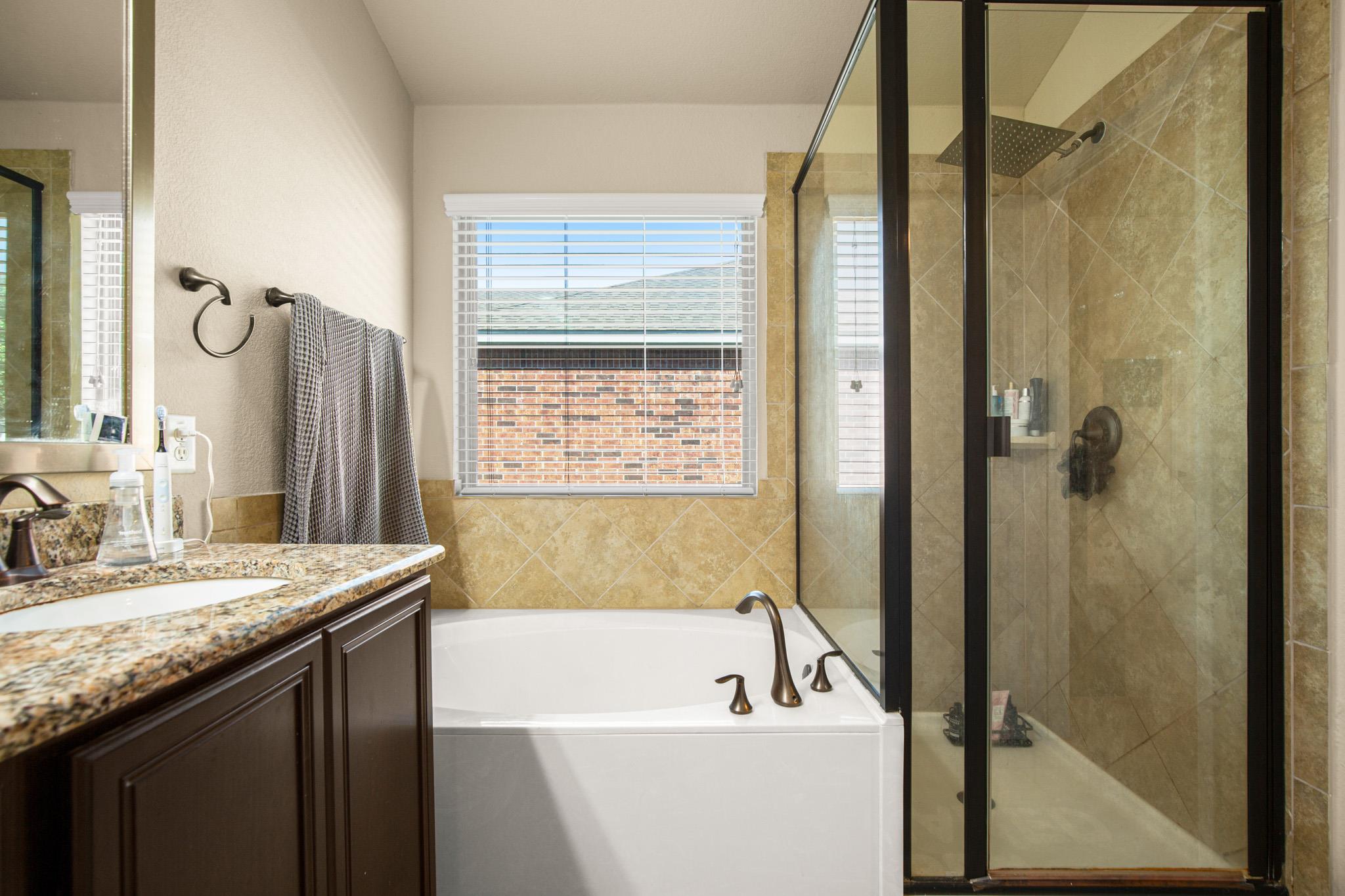 820 Bryce Canyon Dr, Pflugerville, TX 78660