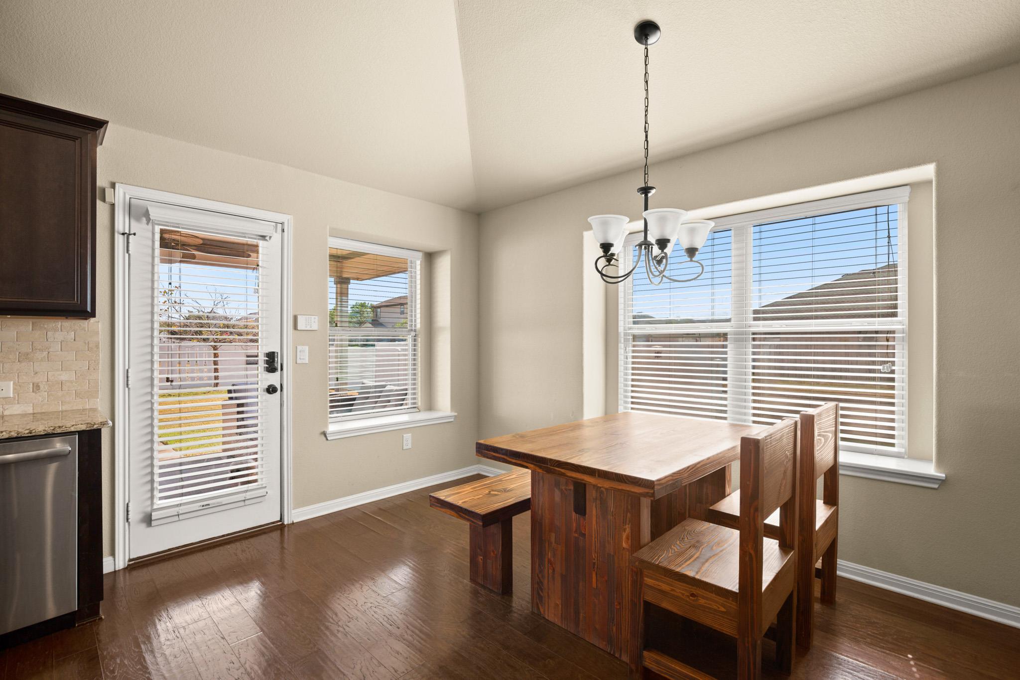 820 Bryce Canyon Dr, Pflugerville, TX 78660