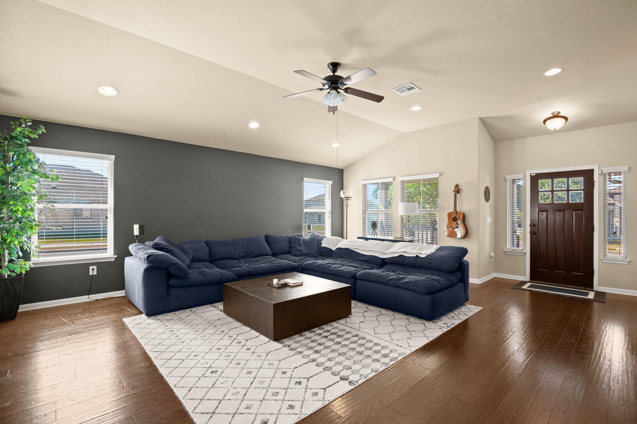 820 Bryce Canyon Dr, Pflugerville, TX 78660