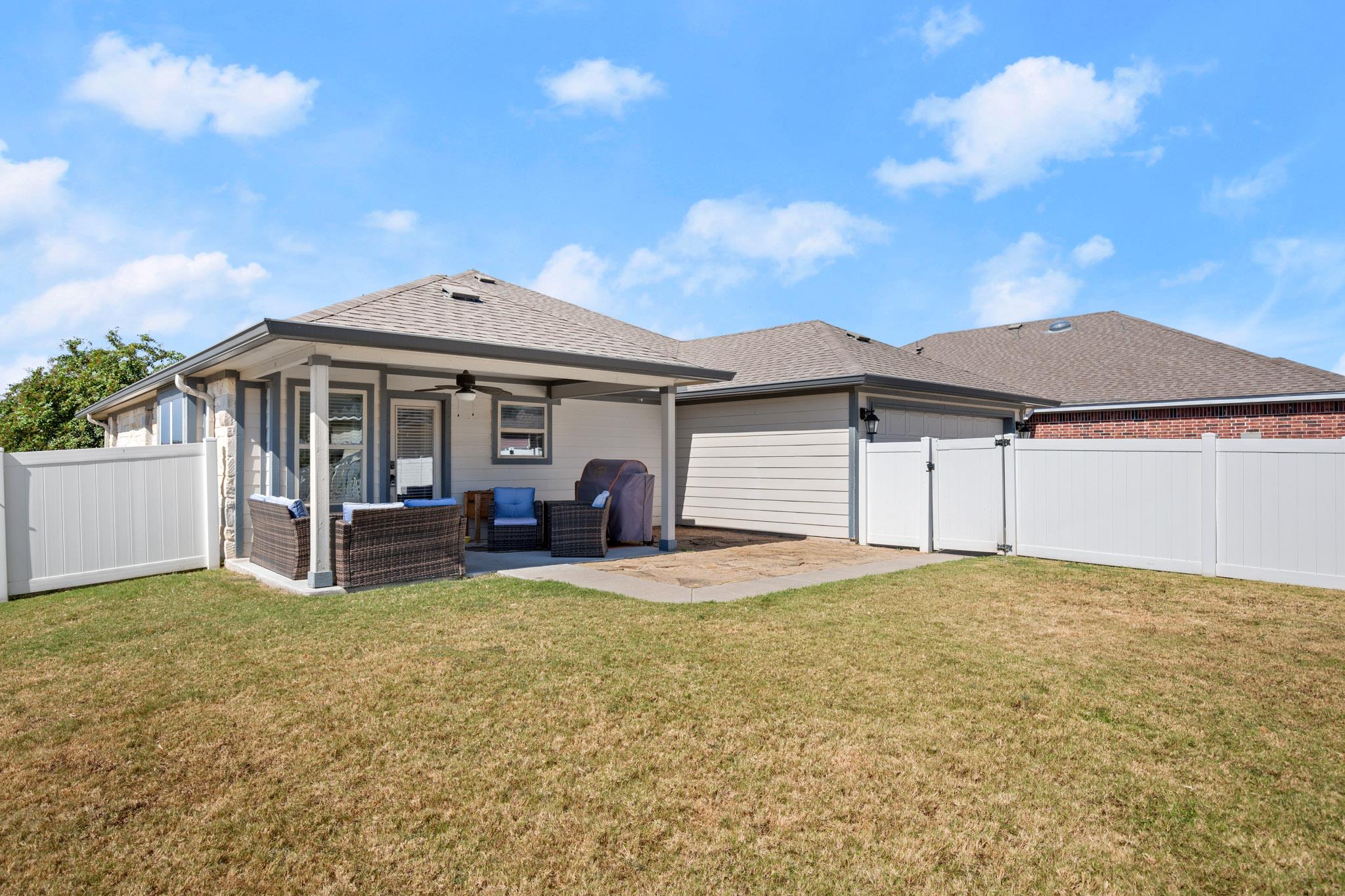 820 Bryce Canyon Dr, Pflugerville, TX 78660