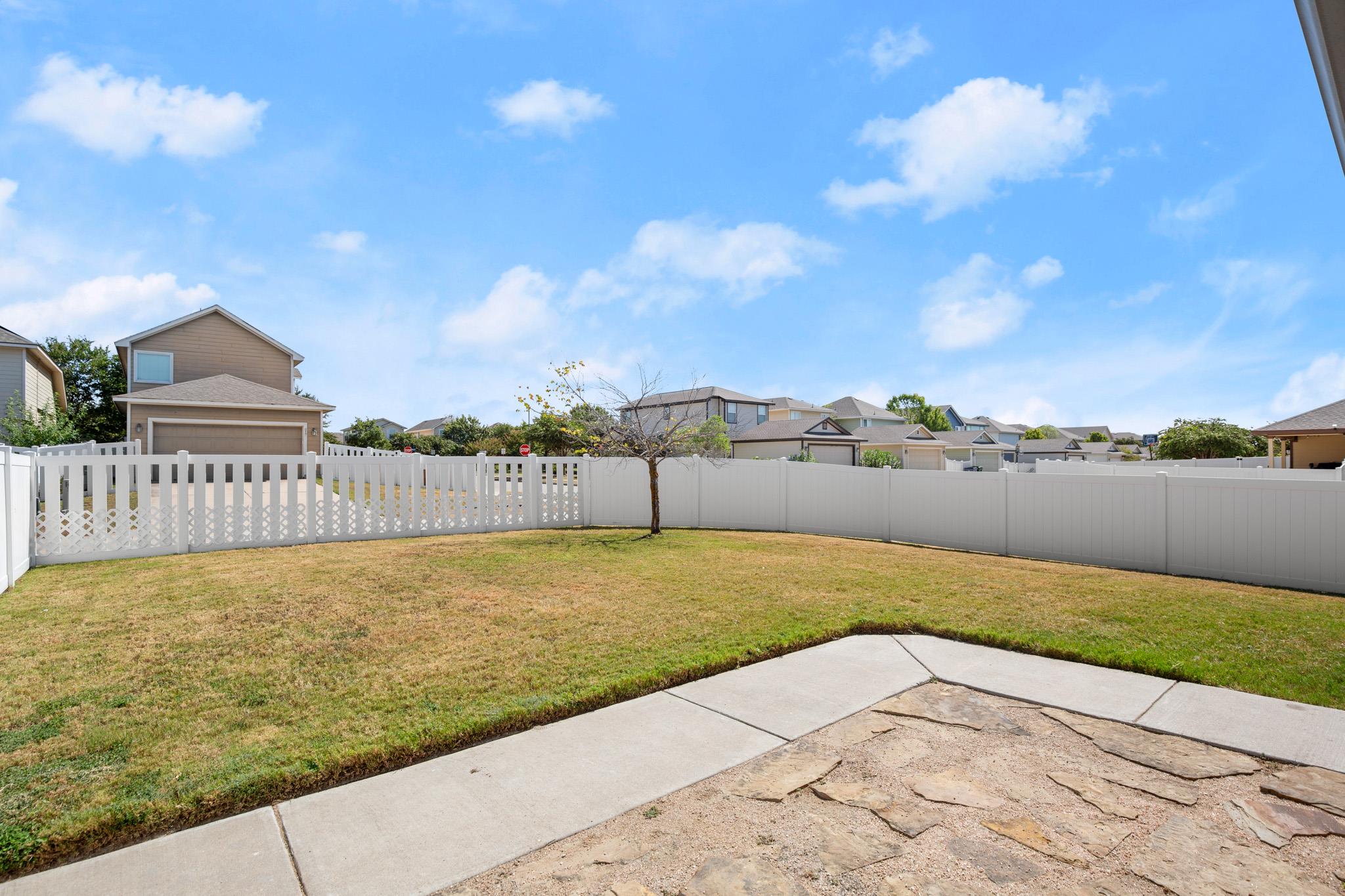 820 Bryce Canyon Dr, Pflugerville, TX 78660