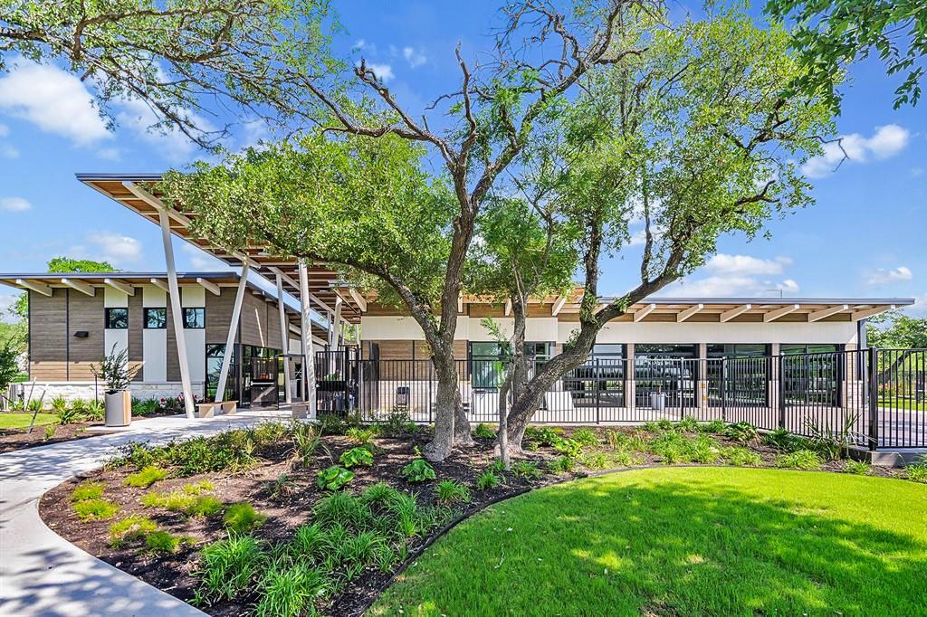 241 Night Riders Way, Jarrell, TX 76537