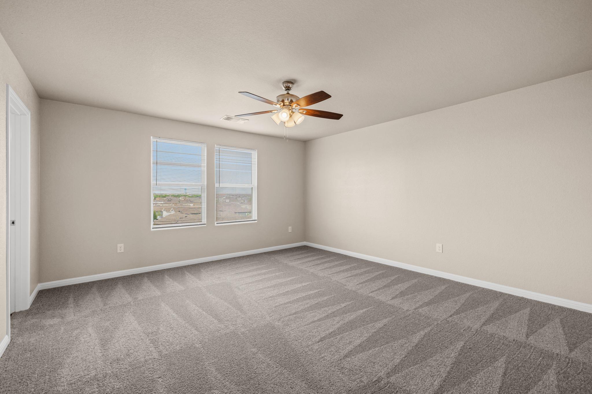 241 Night Riders Way, Jarrell, TX 76537