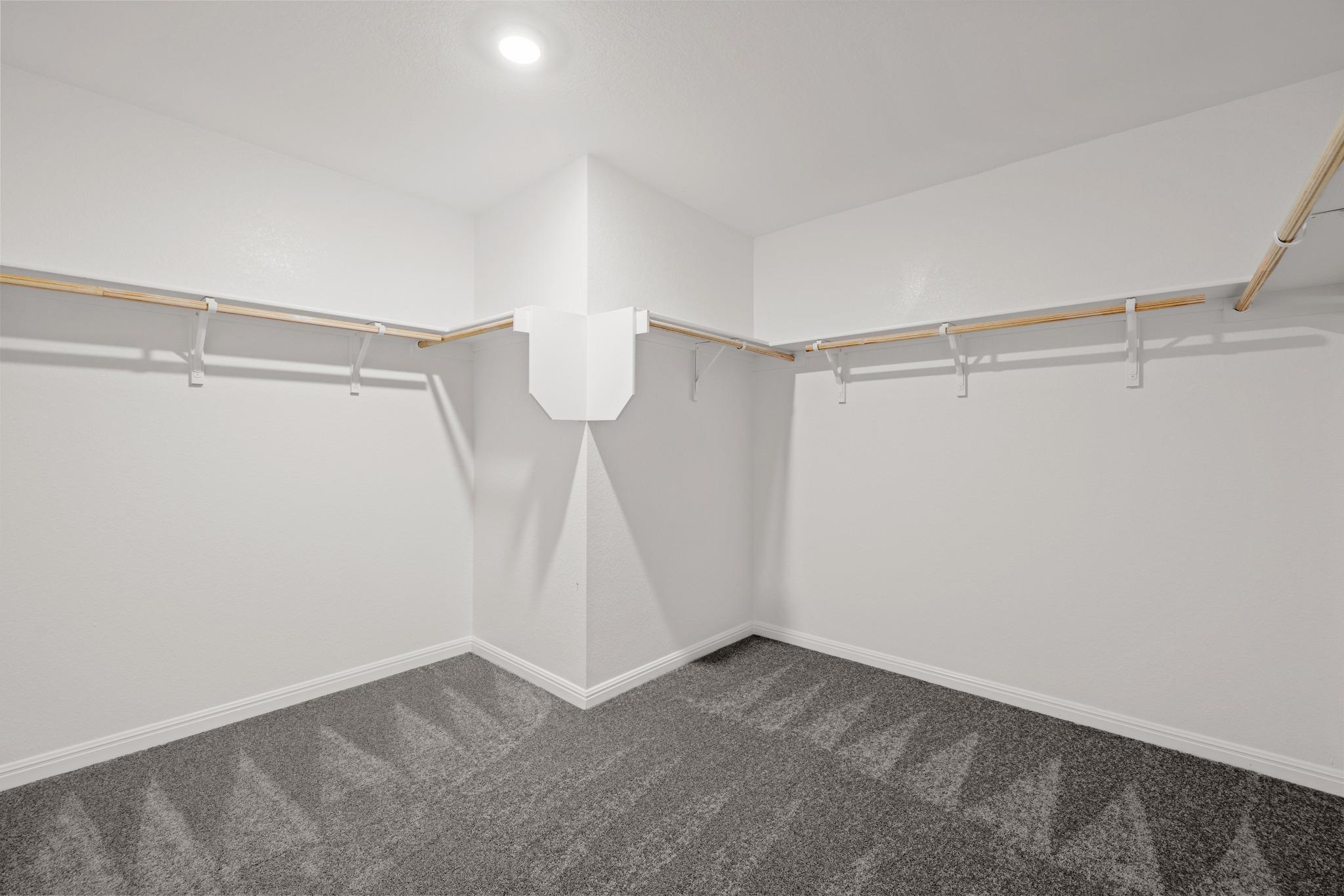 241 Night Riders Way, Jarrell, TX 76537