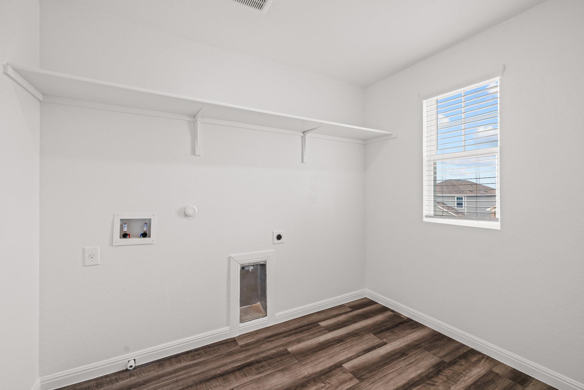 241 Night Riders Way, Jarrell, TX 76537