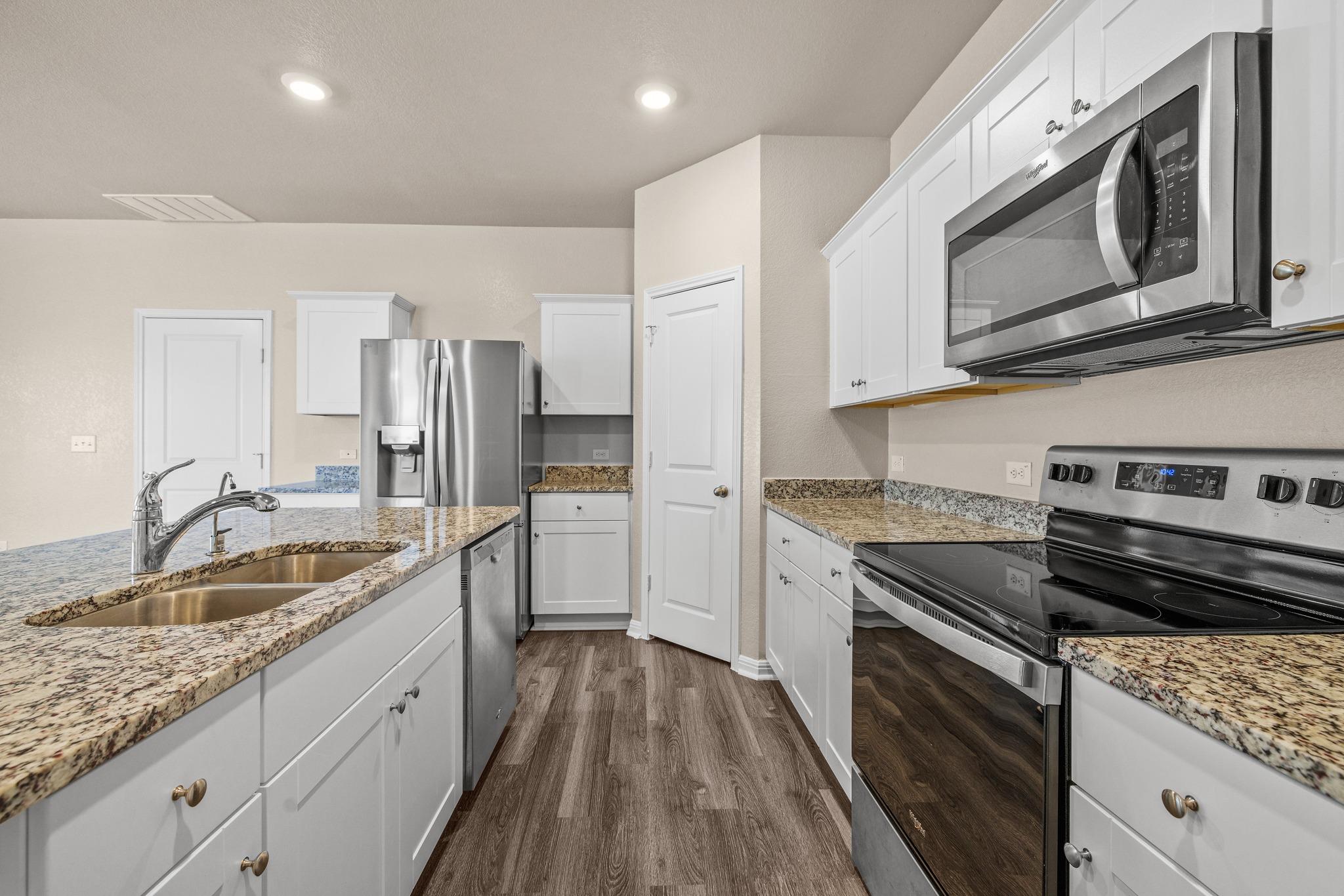 241 Night Riders Way, Jarrell, TX 76537