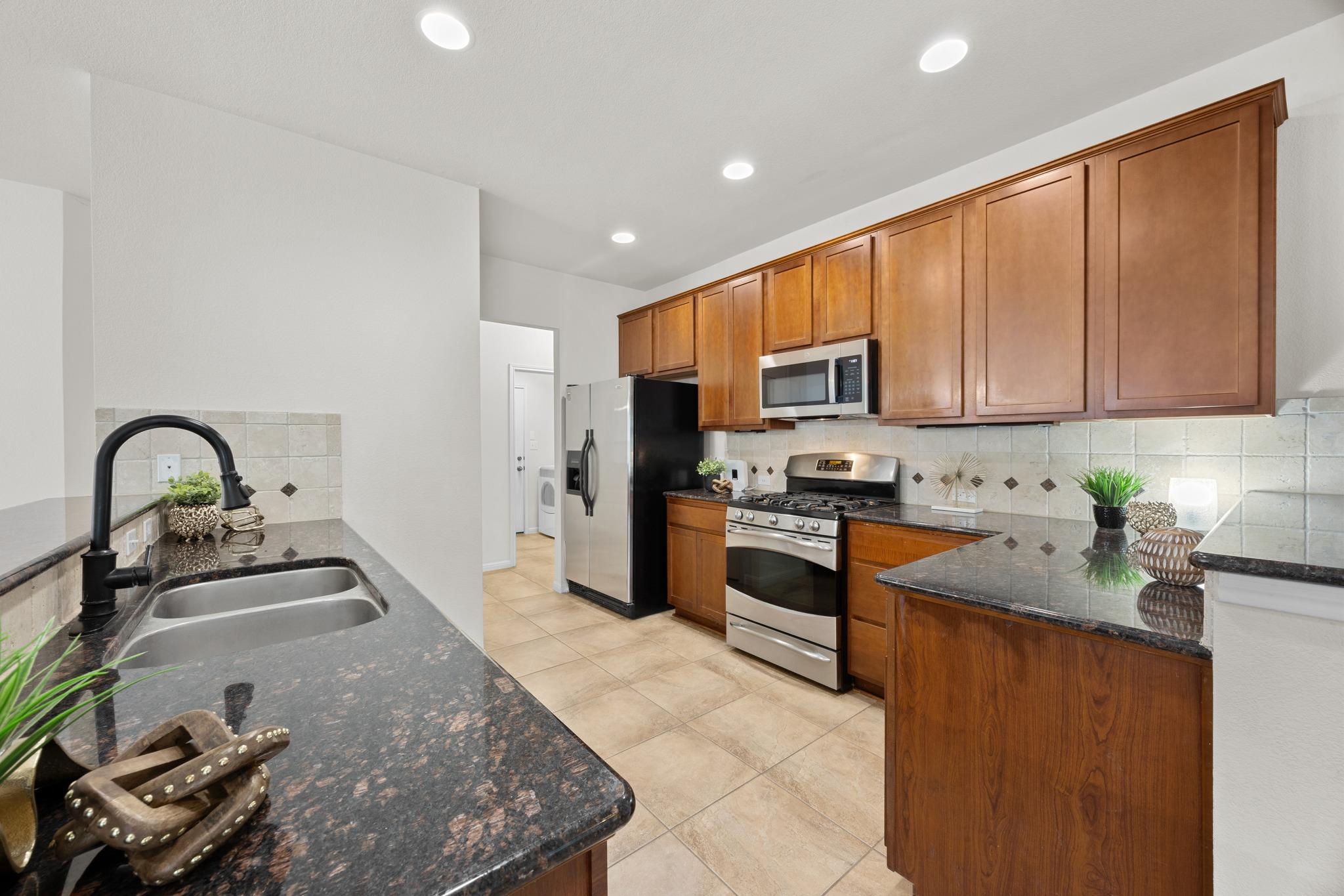 1317 Rimstone Dr, Cedar Park, TX 78613